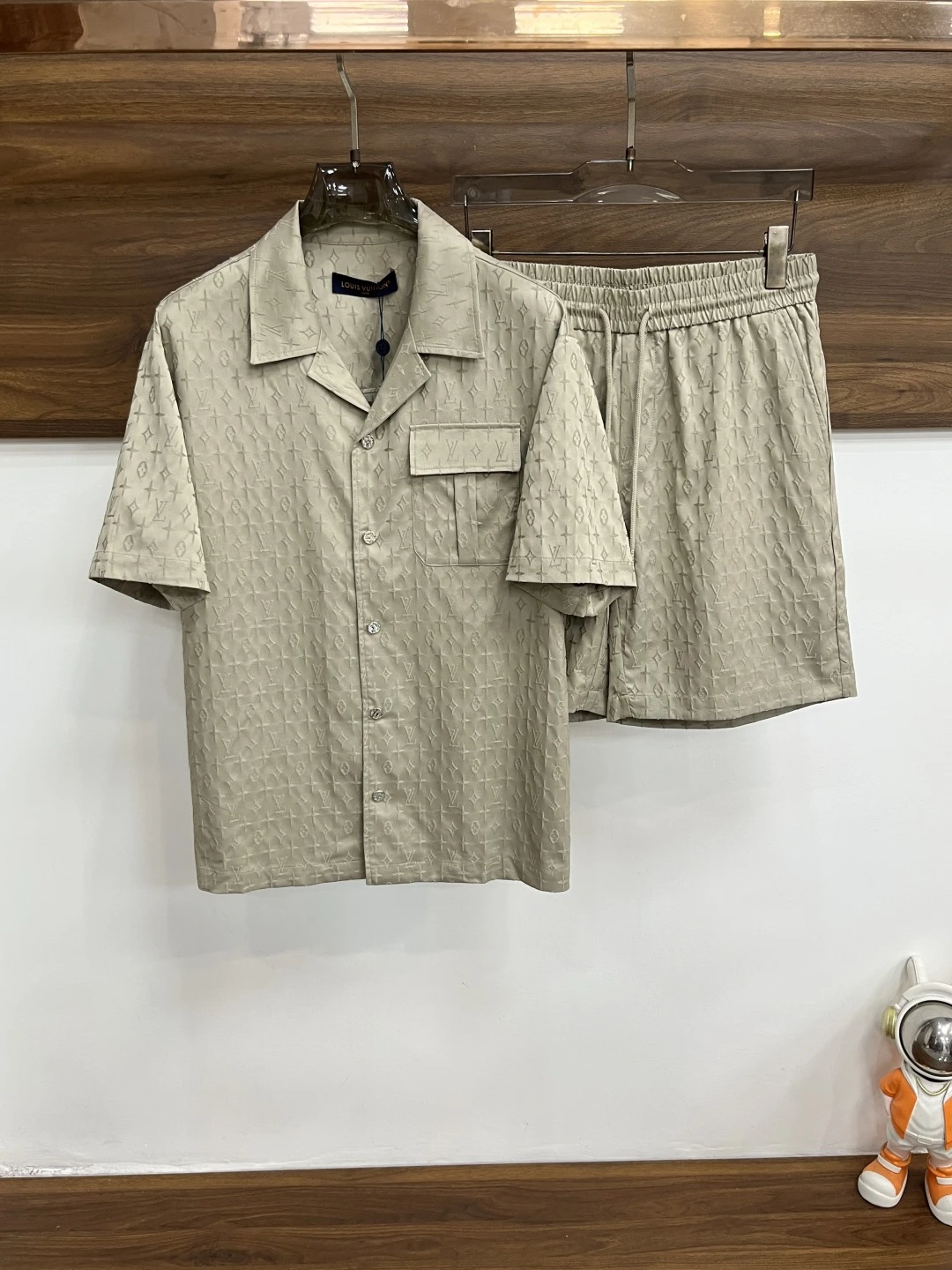 Louis Vuitton Matching Sets — 37ca27bd