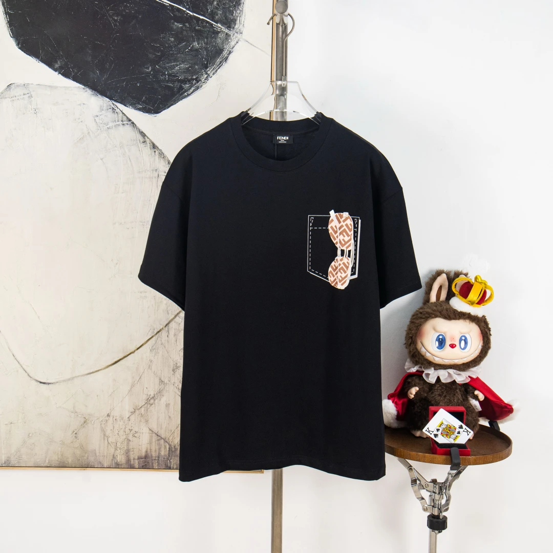 Fendi T-Shirt — 8796660b