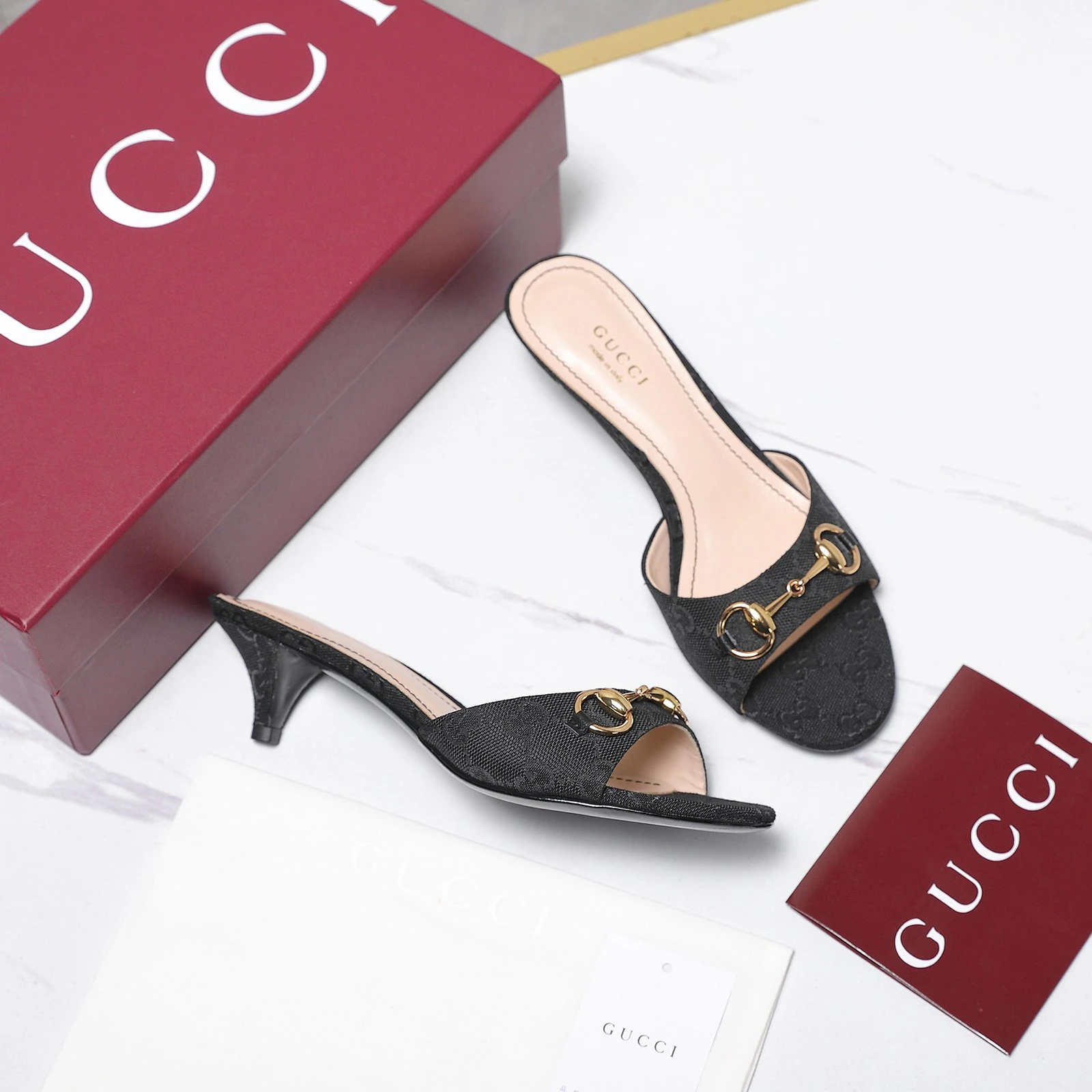 Gucci Slippers — 7fd42528