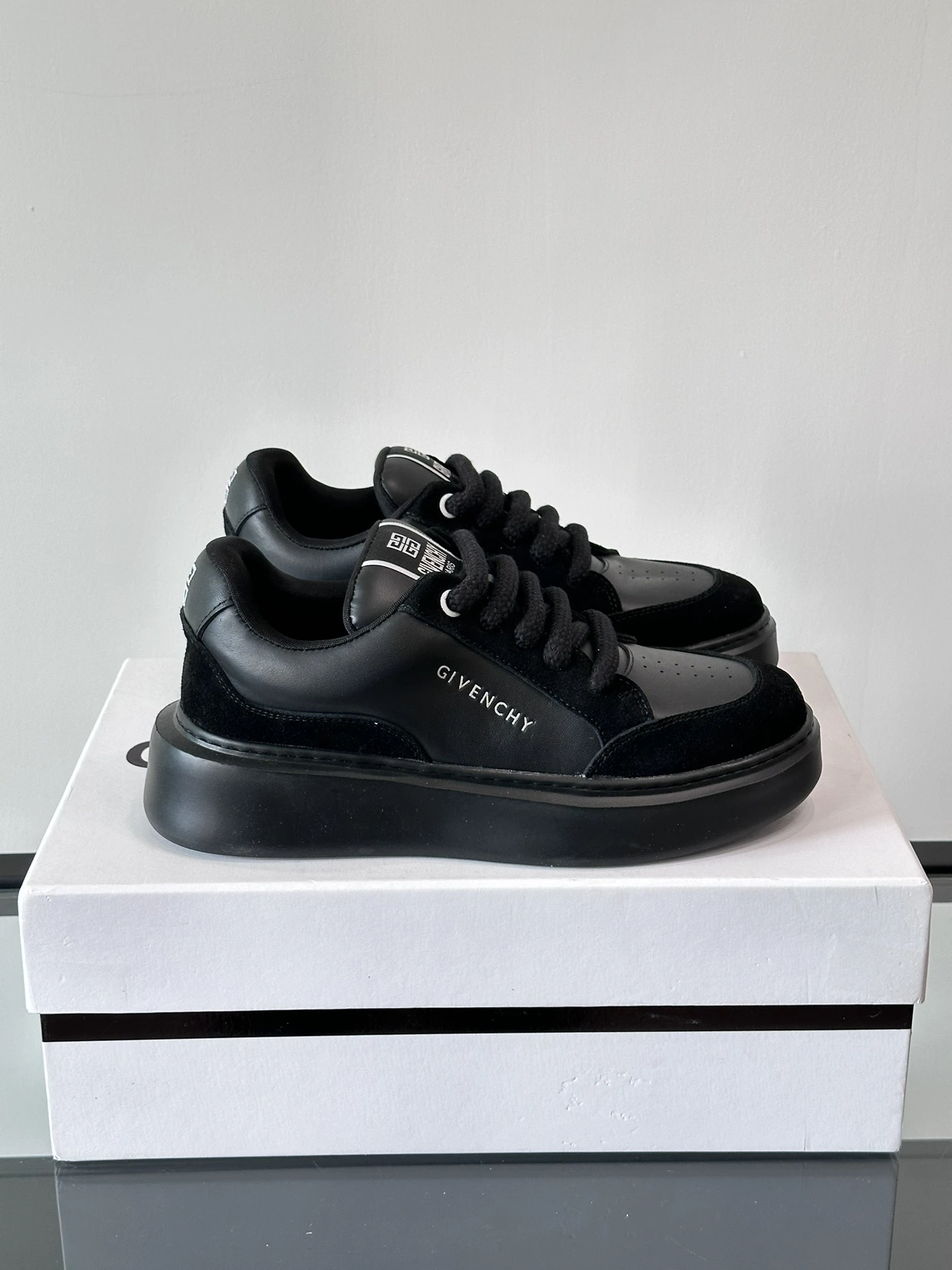 Givenchy Shoes — 112e7dcd