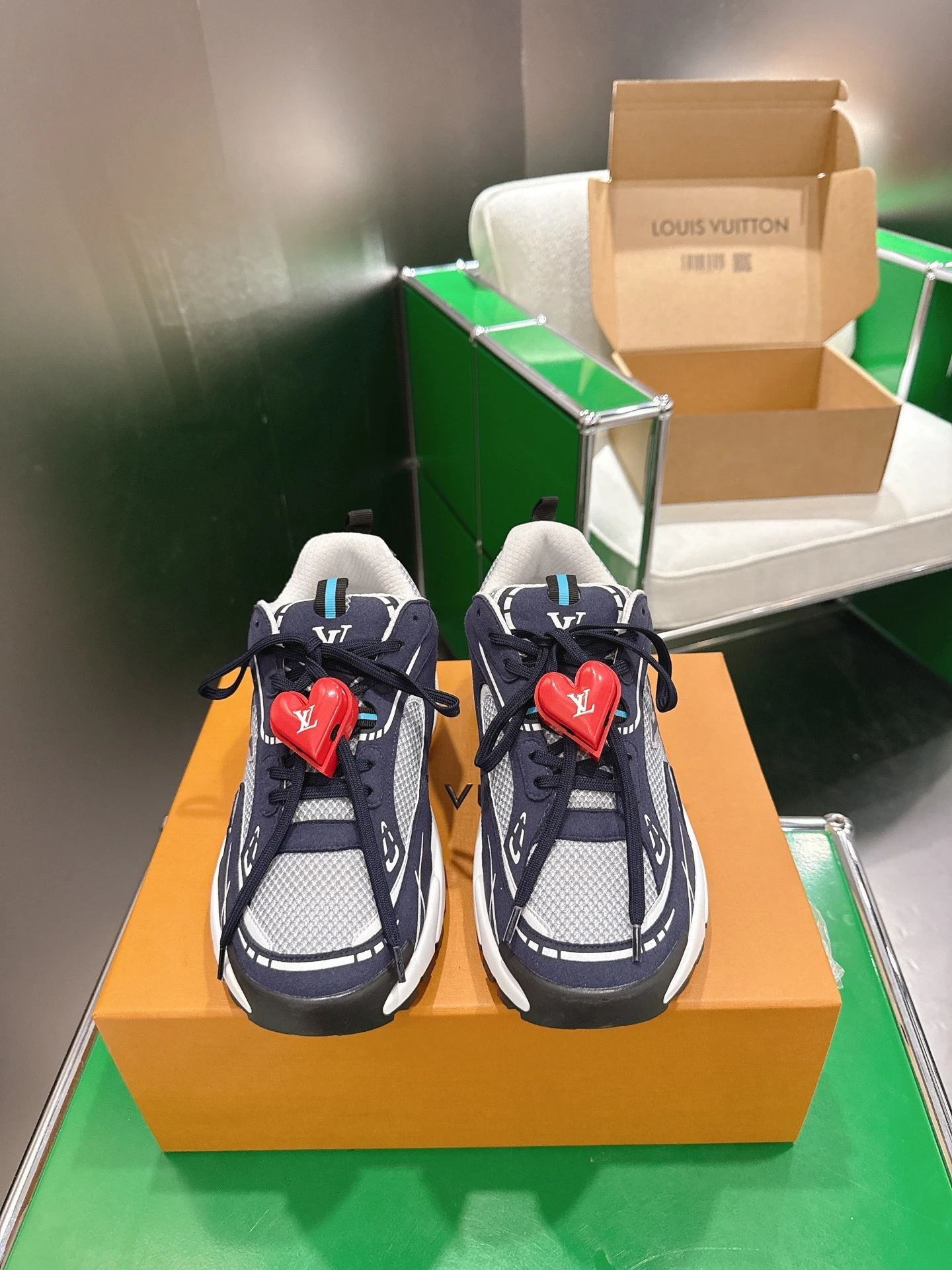 Louis Vuitton Sneakers — dd84a0d4