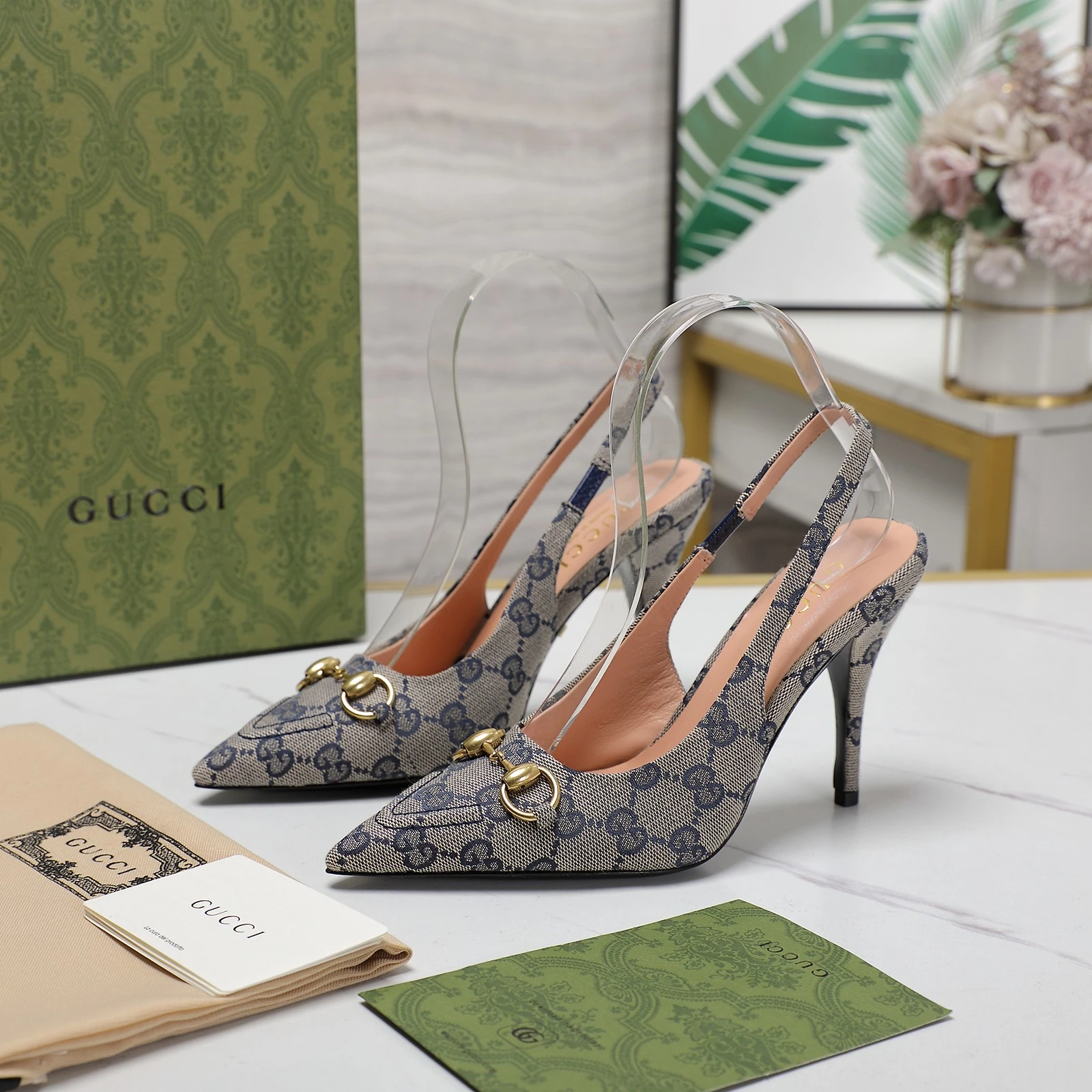 Gucci Sandals — a55b2f88