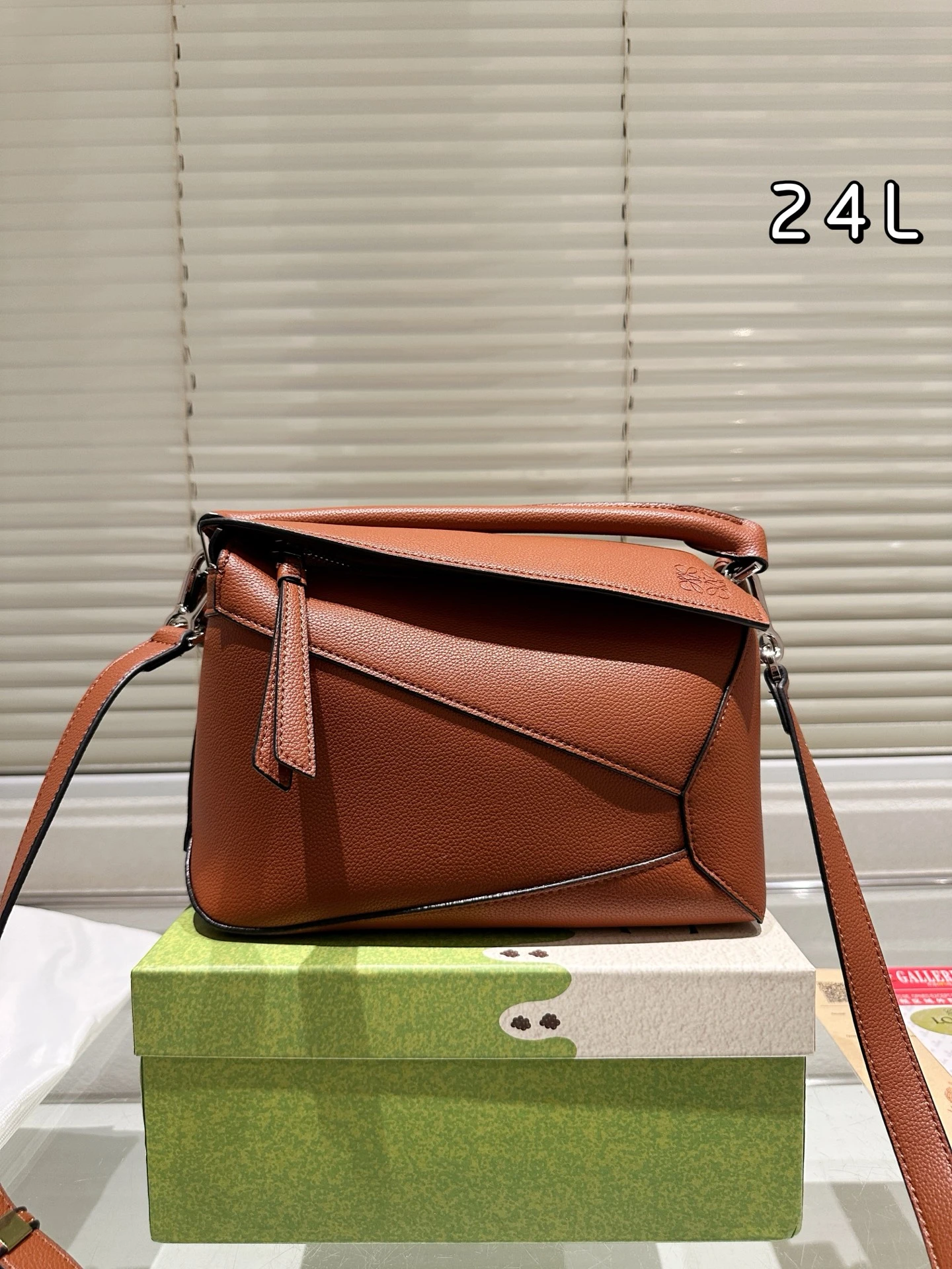 Loewe Bag — 1140735e