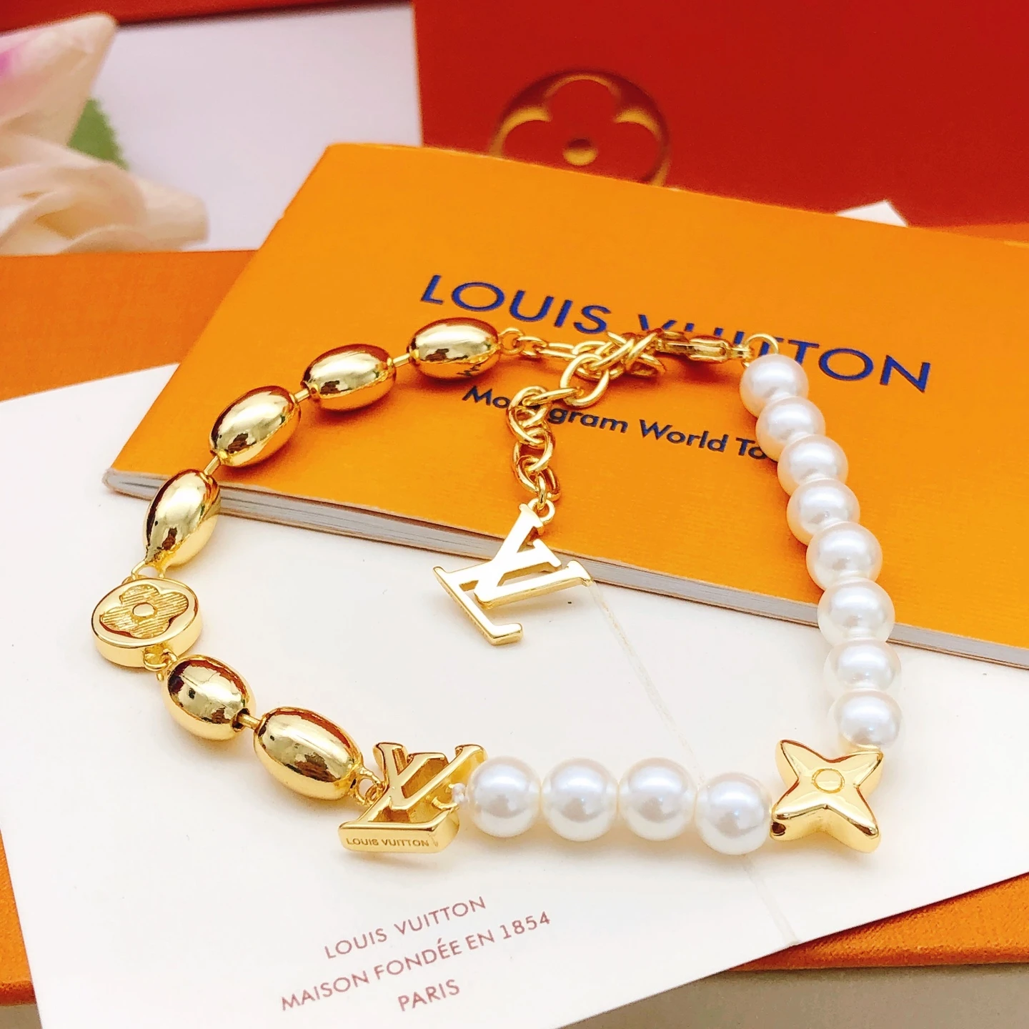 Louis Vuitton Bracelets — fdf92a04