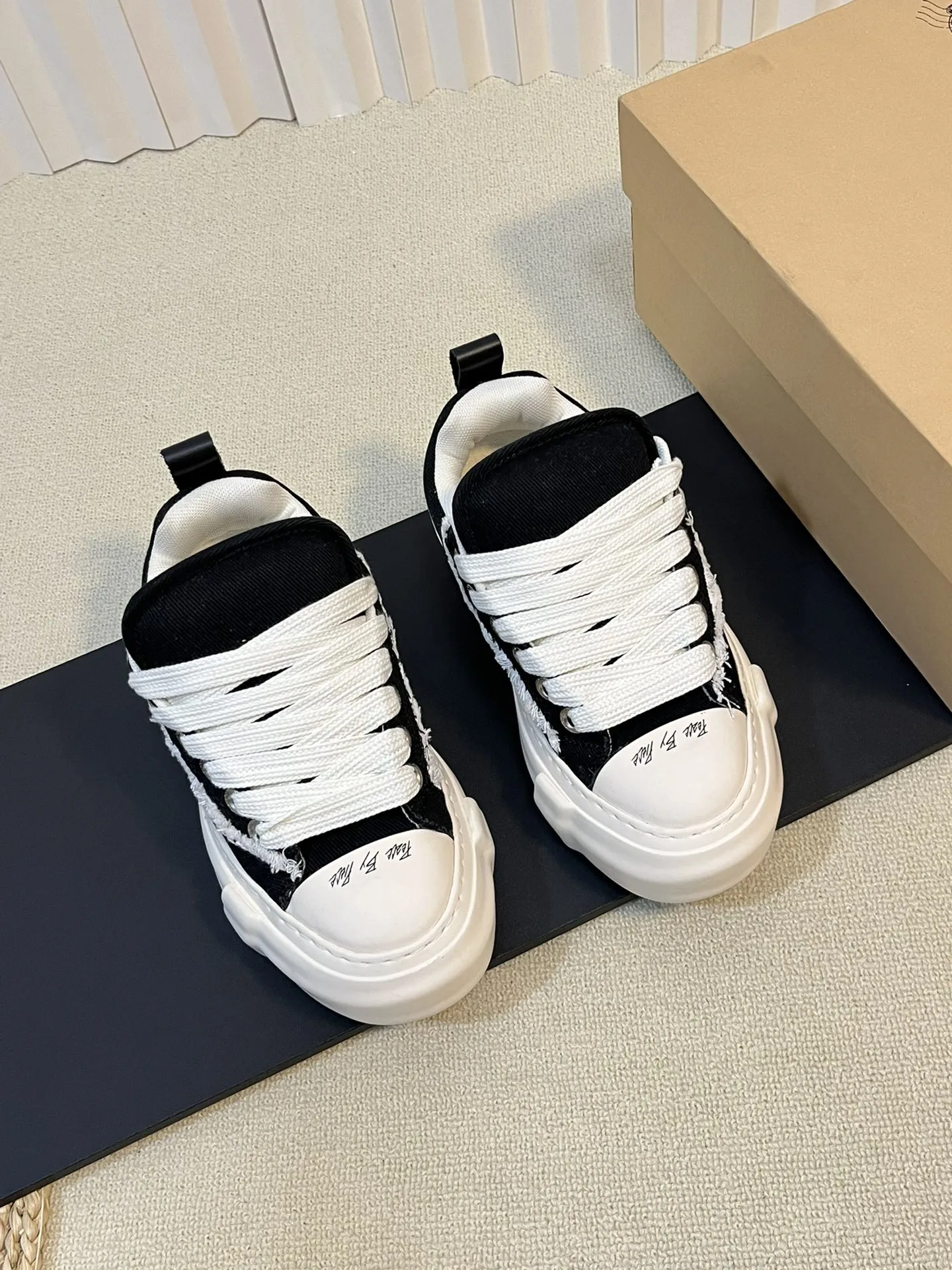XVESSEL Sneakers — 87a217dd