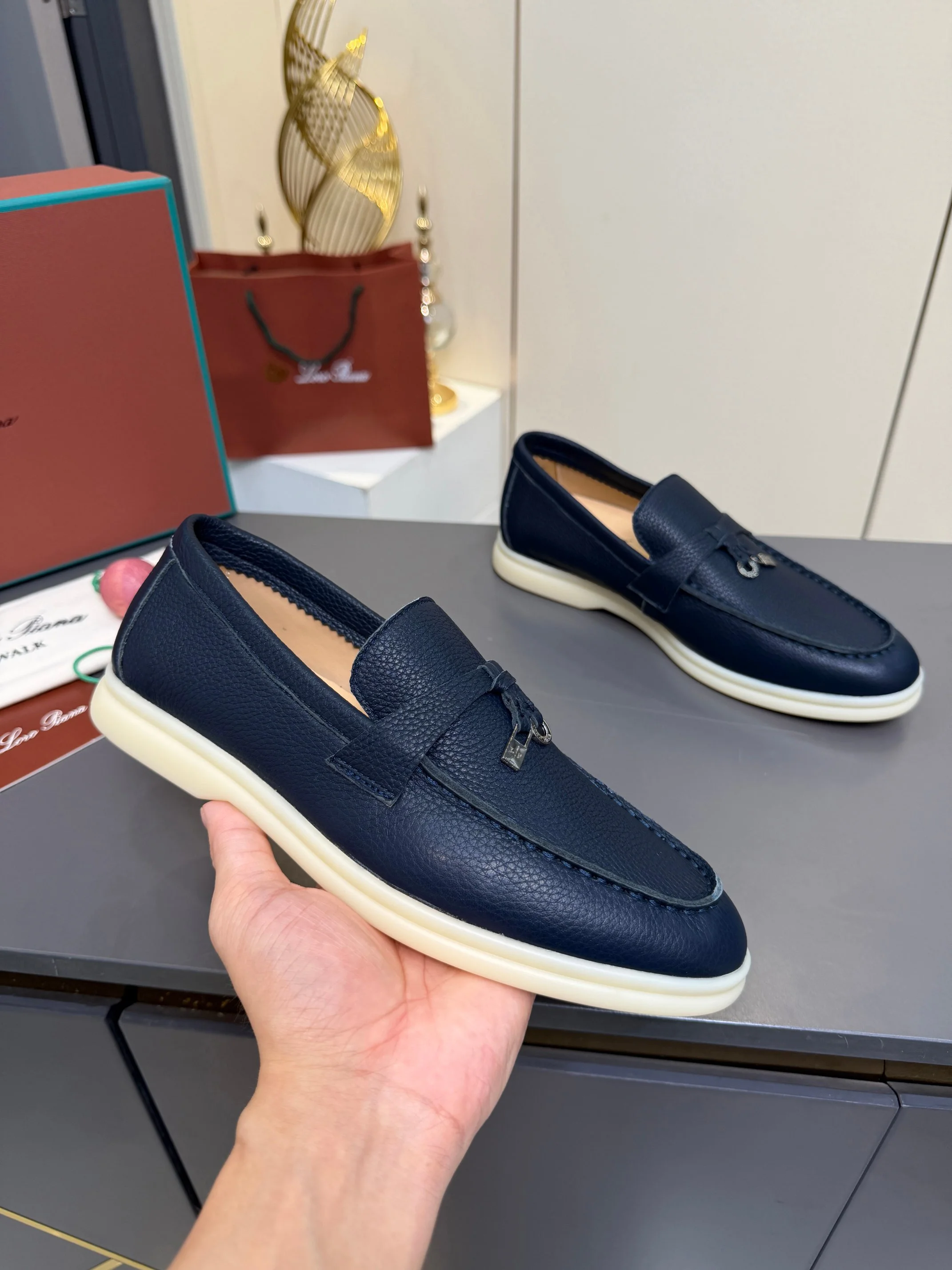 Loro Piana Sneakers — a1e24eda