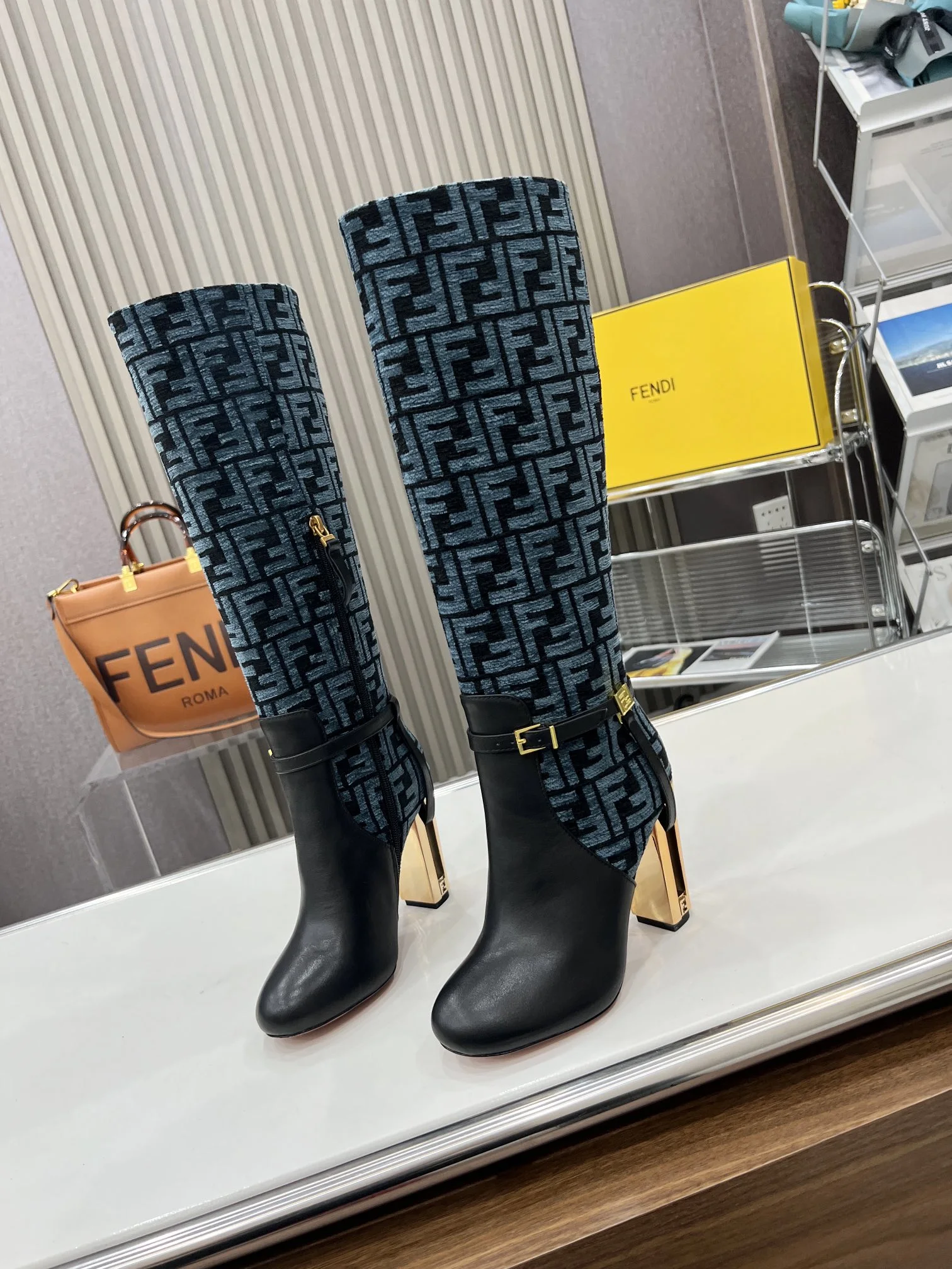 Fendi Boots — 385108ad