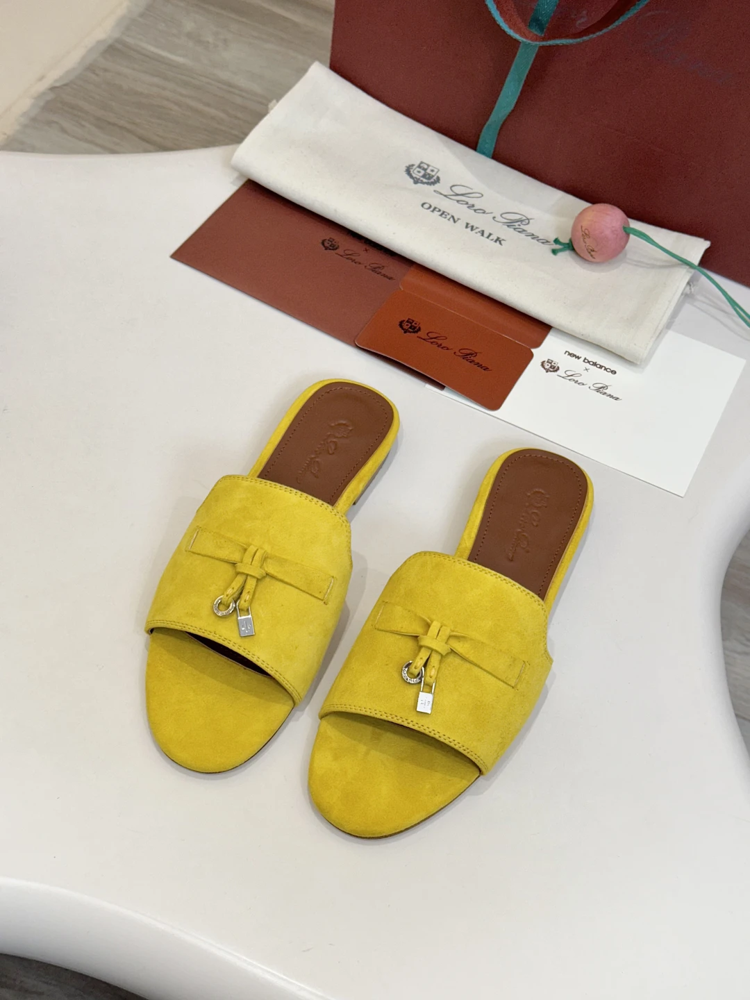 Loro Piana Slippers — d11e738a