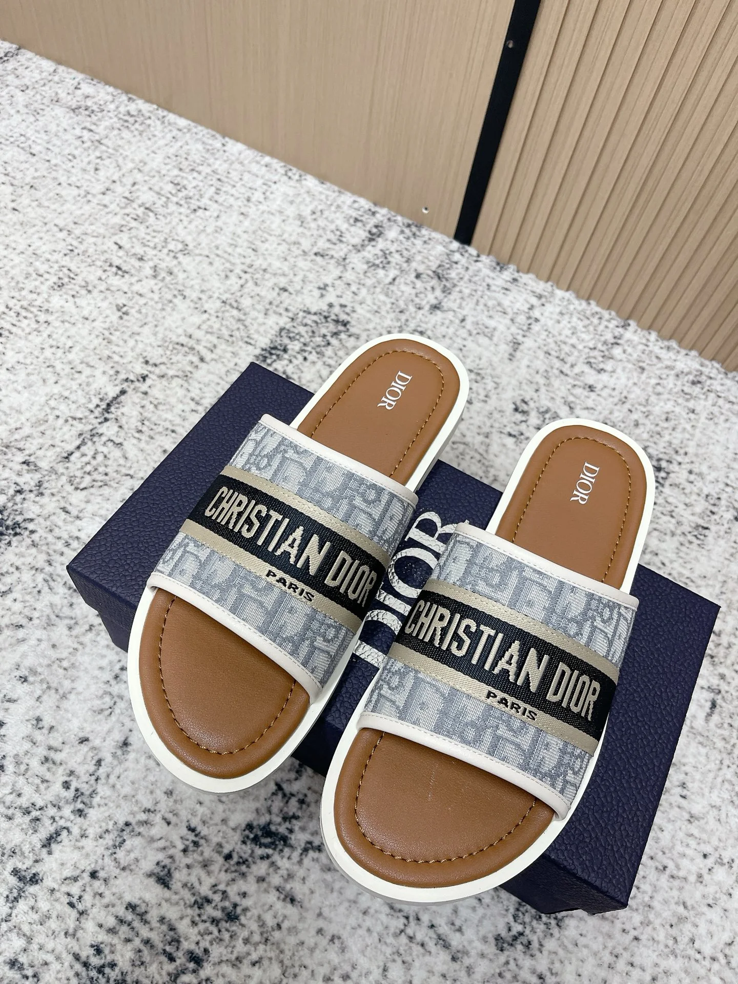 Dior Slippers — d3114ac6