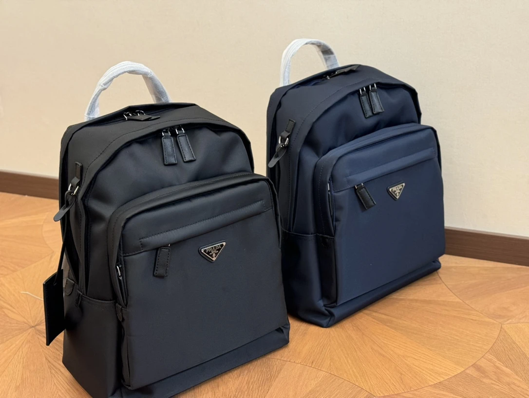 Prada Bag — a32f770a
