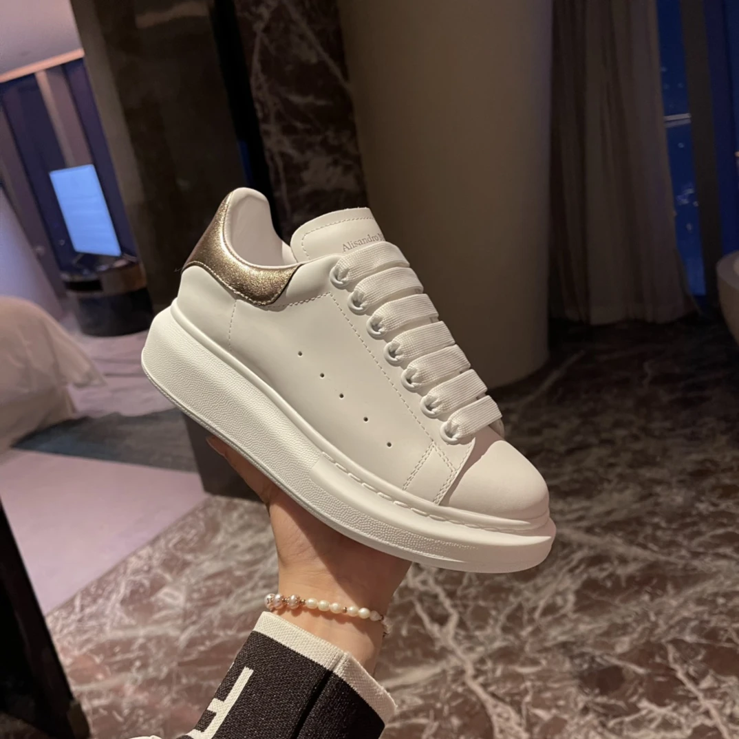 Alexander McQueen Sneakers — 42ced7ac