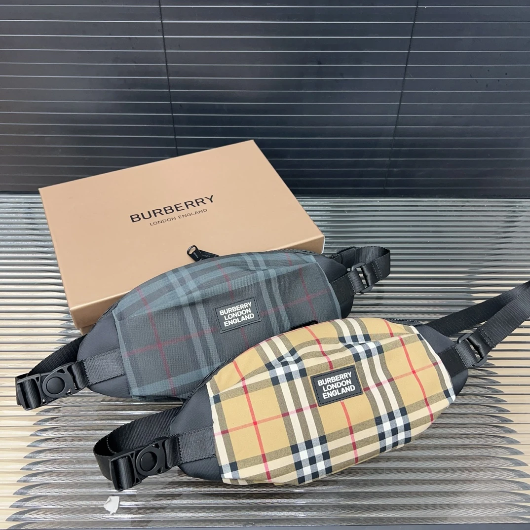 Burberry Bag — ccfe7a4f