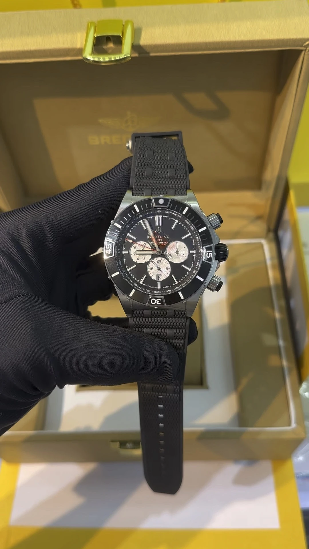 Breitling Watch — 9f0c4d47