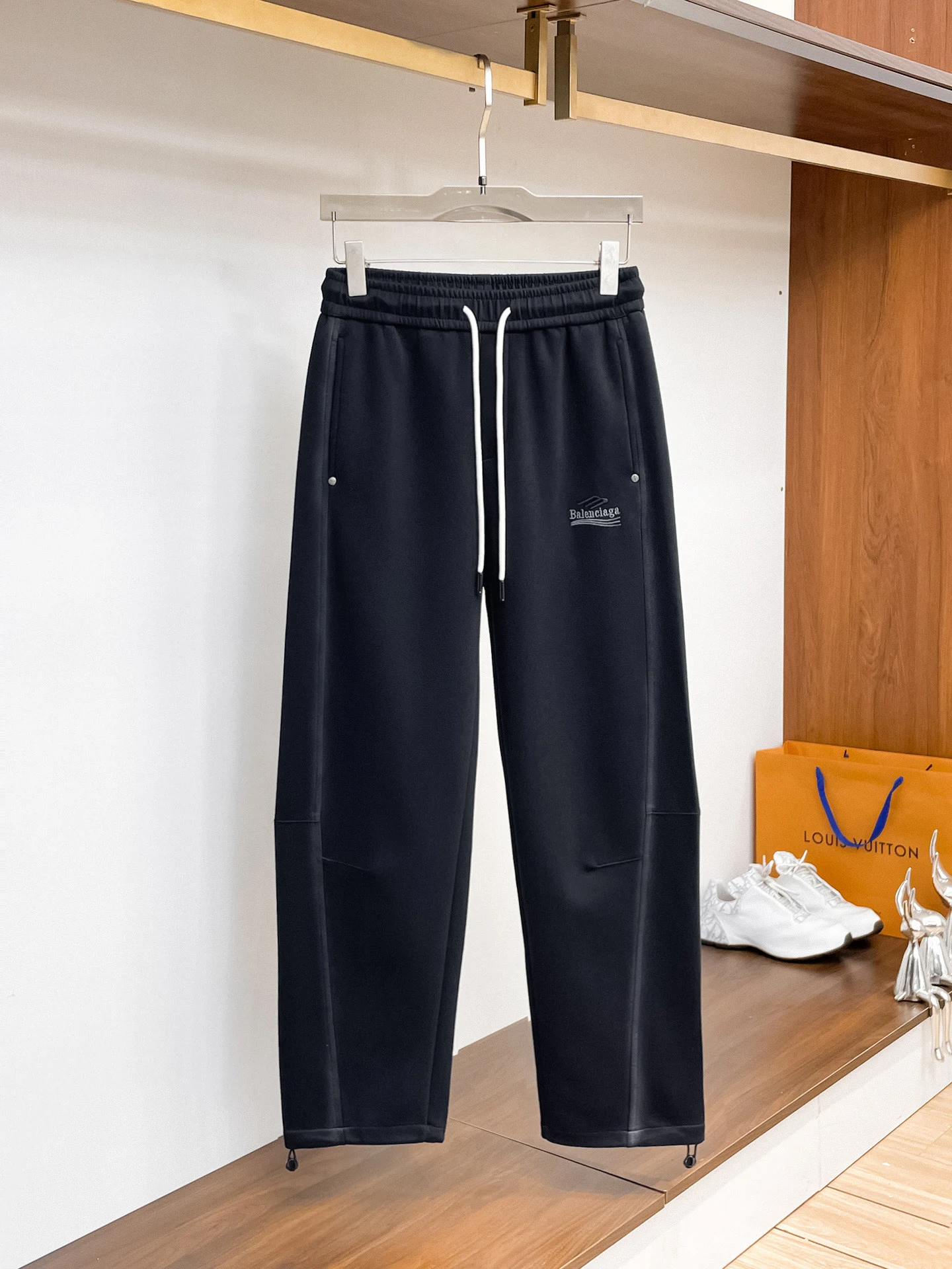 Balenciaga Trousers — 74b3df4c