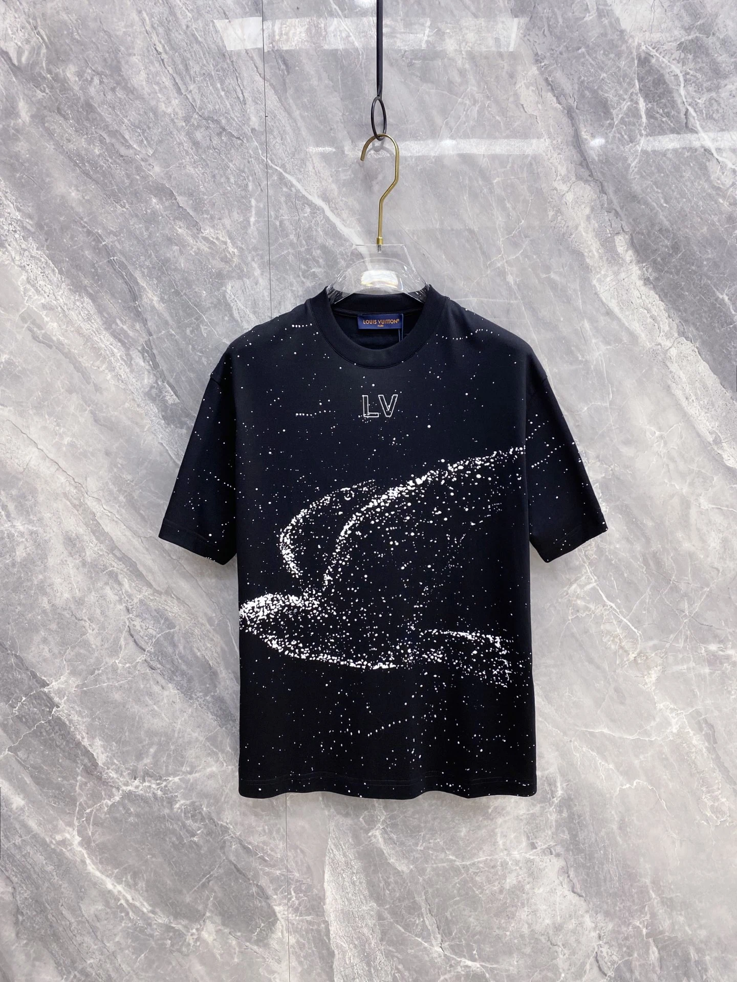 Louis Vuitton T-Shirt — 7997f6c4