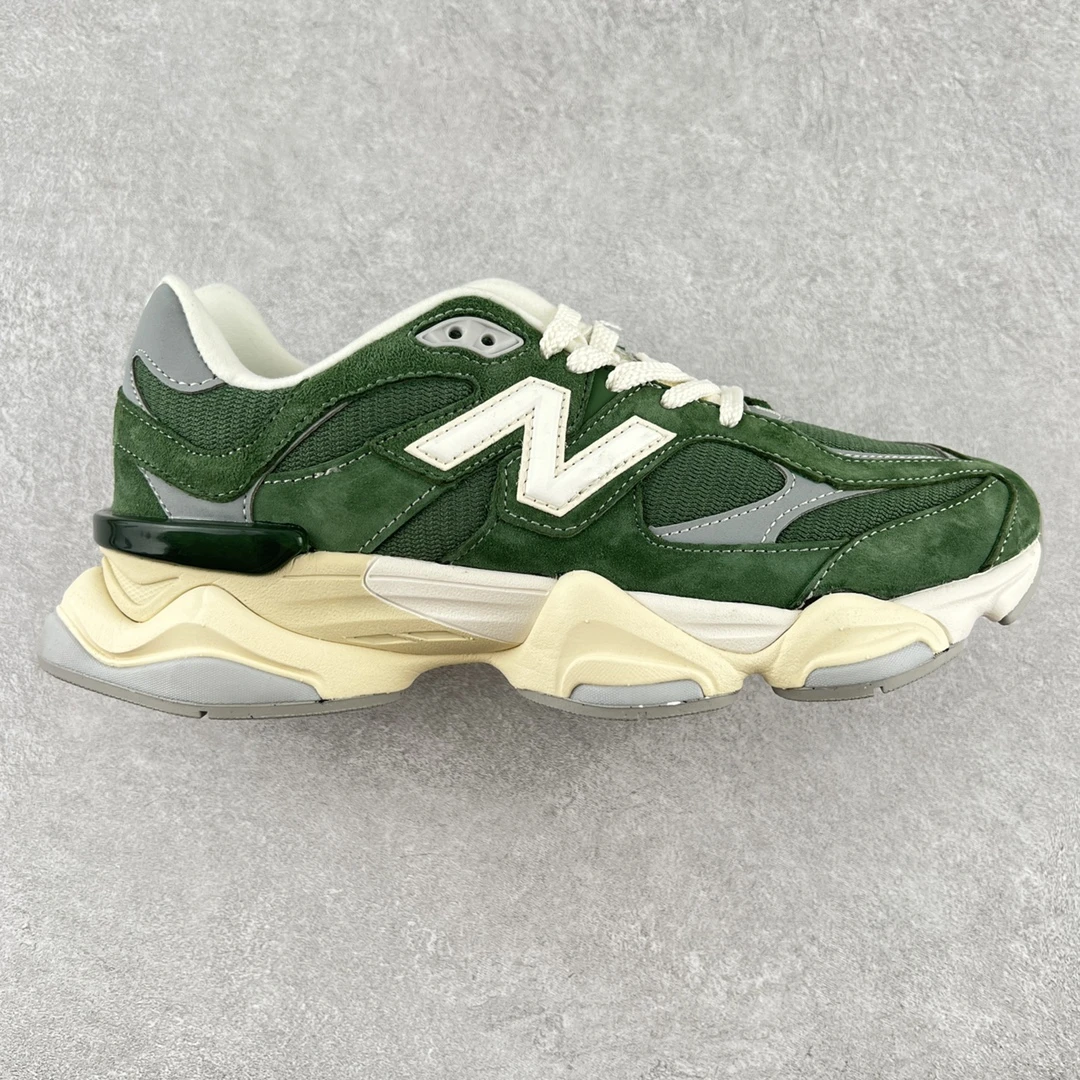 New Balance Sneakers — aeb7ec0b
