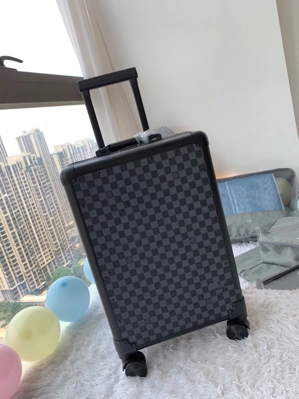 Louis Vuitton Luggage — 36c4d280