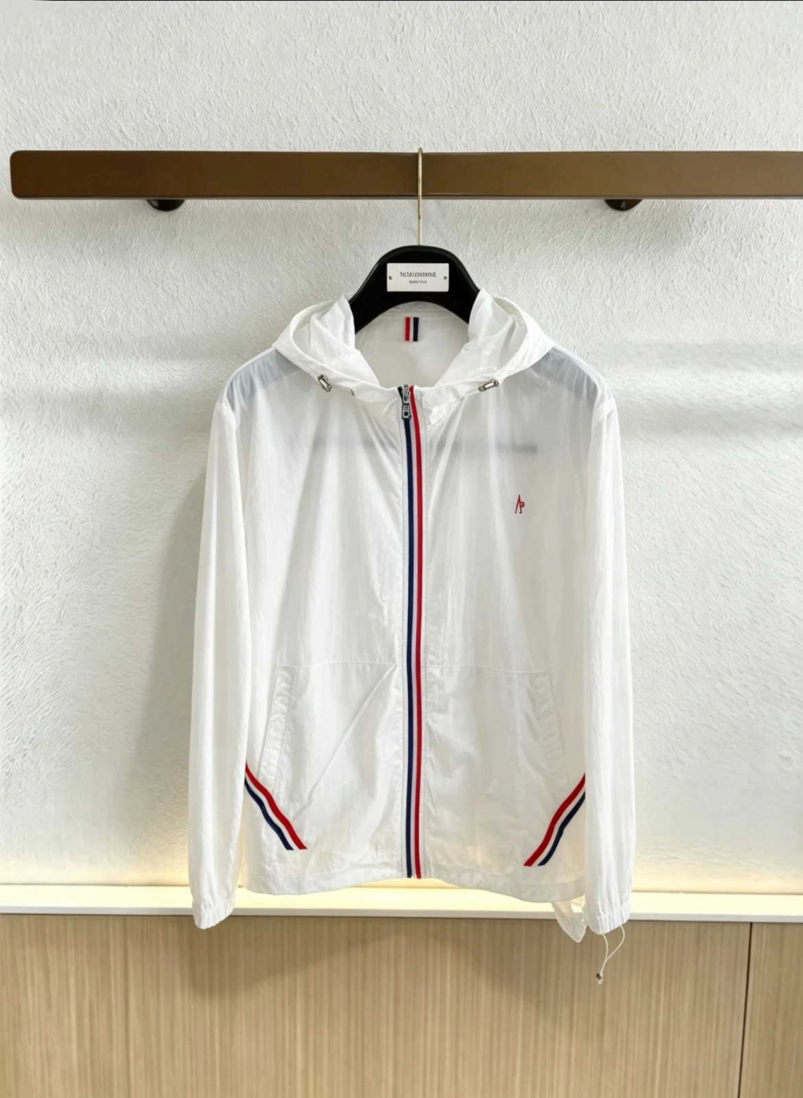 Moncler Jackets — 7b6919cc