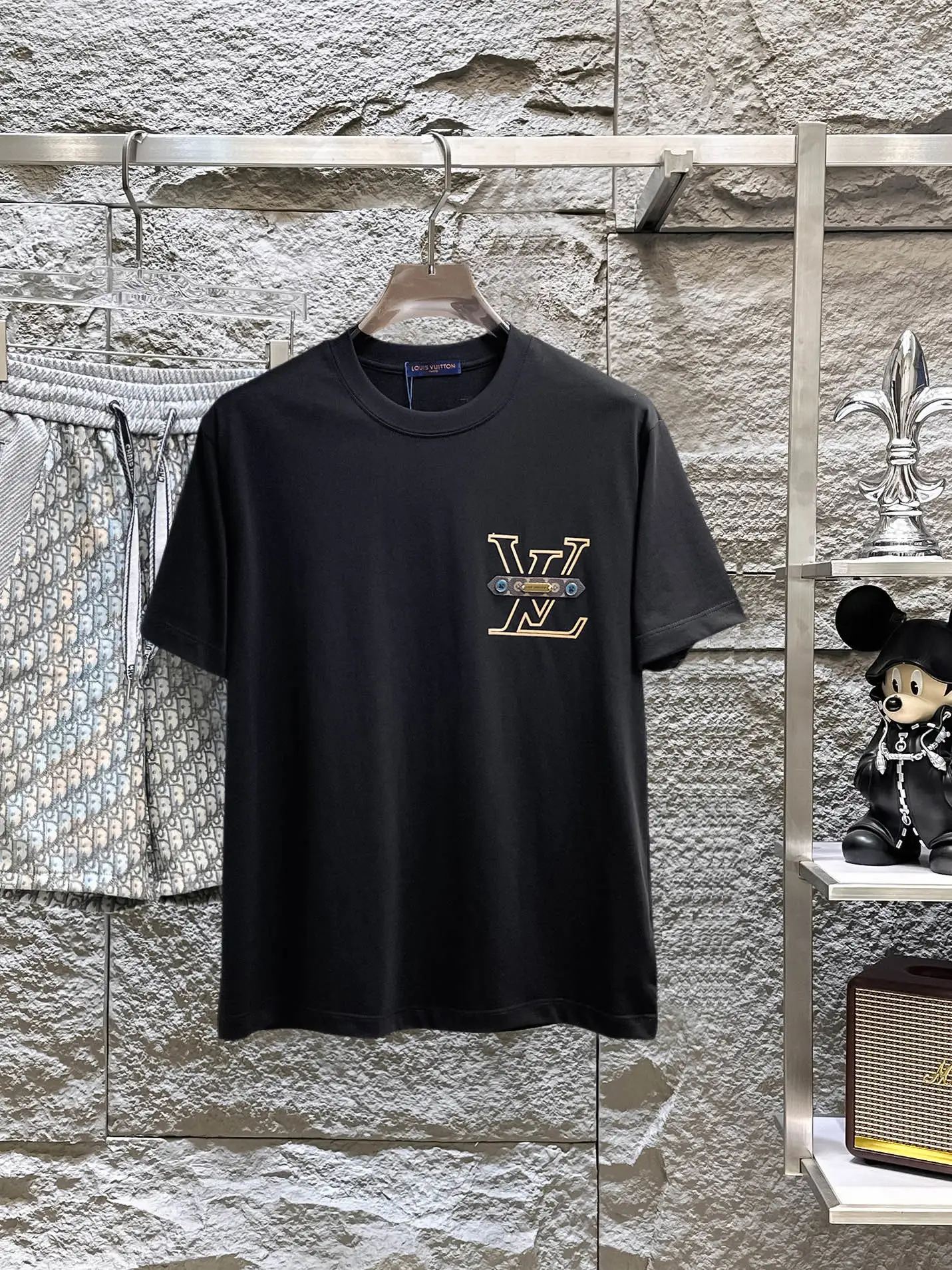 Louis Vuitton T-Shirt — d7a6dee0