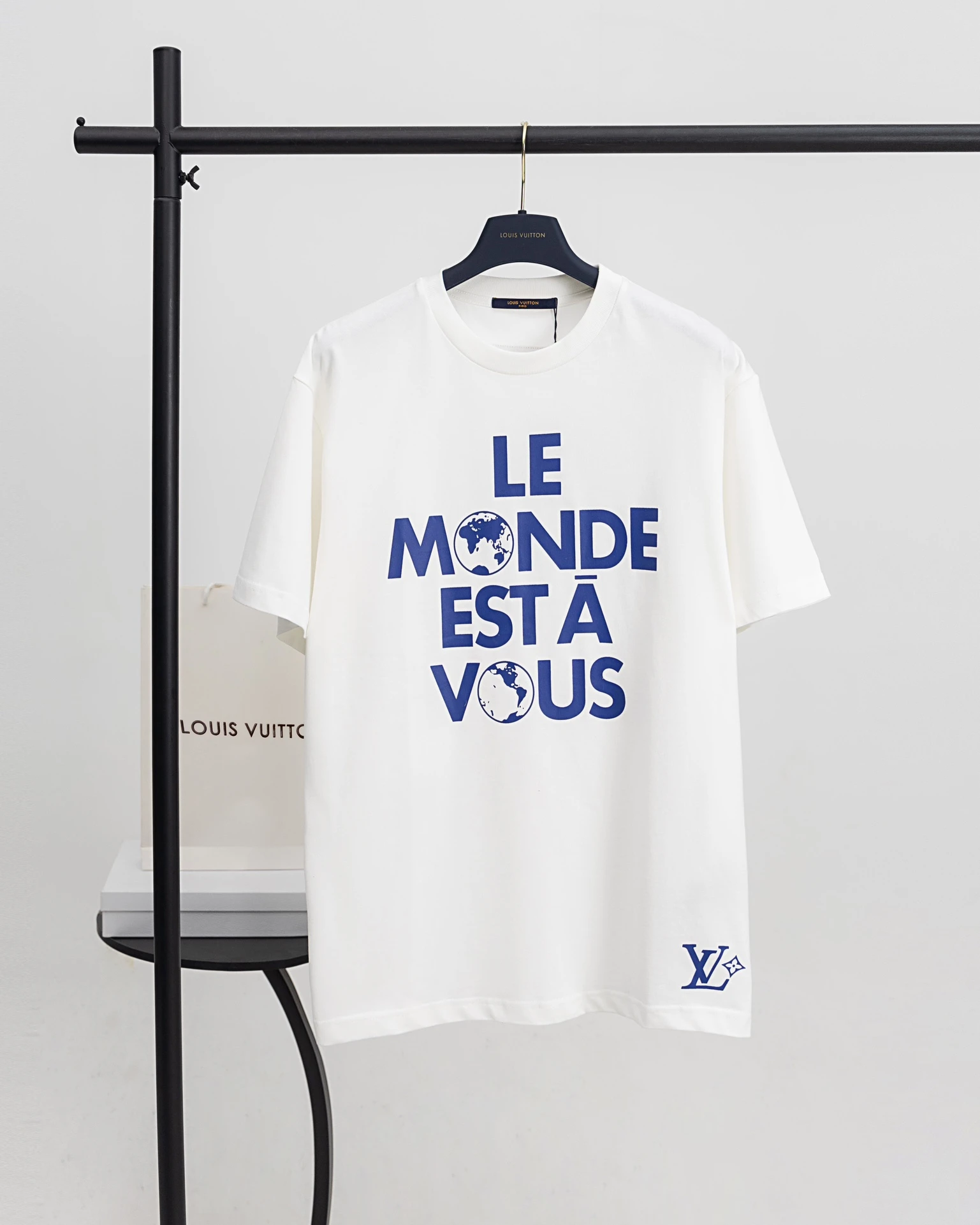 Louis Vuitton T-Shirt — a79033c9