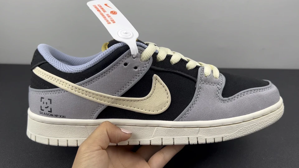 Nike Shoes — 6f636770