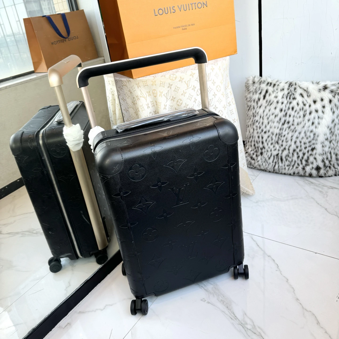 Luggage — d521248b