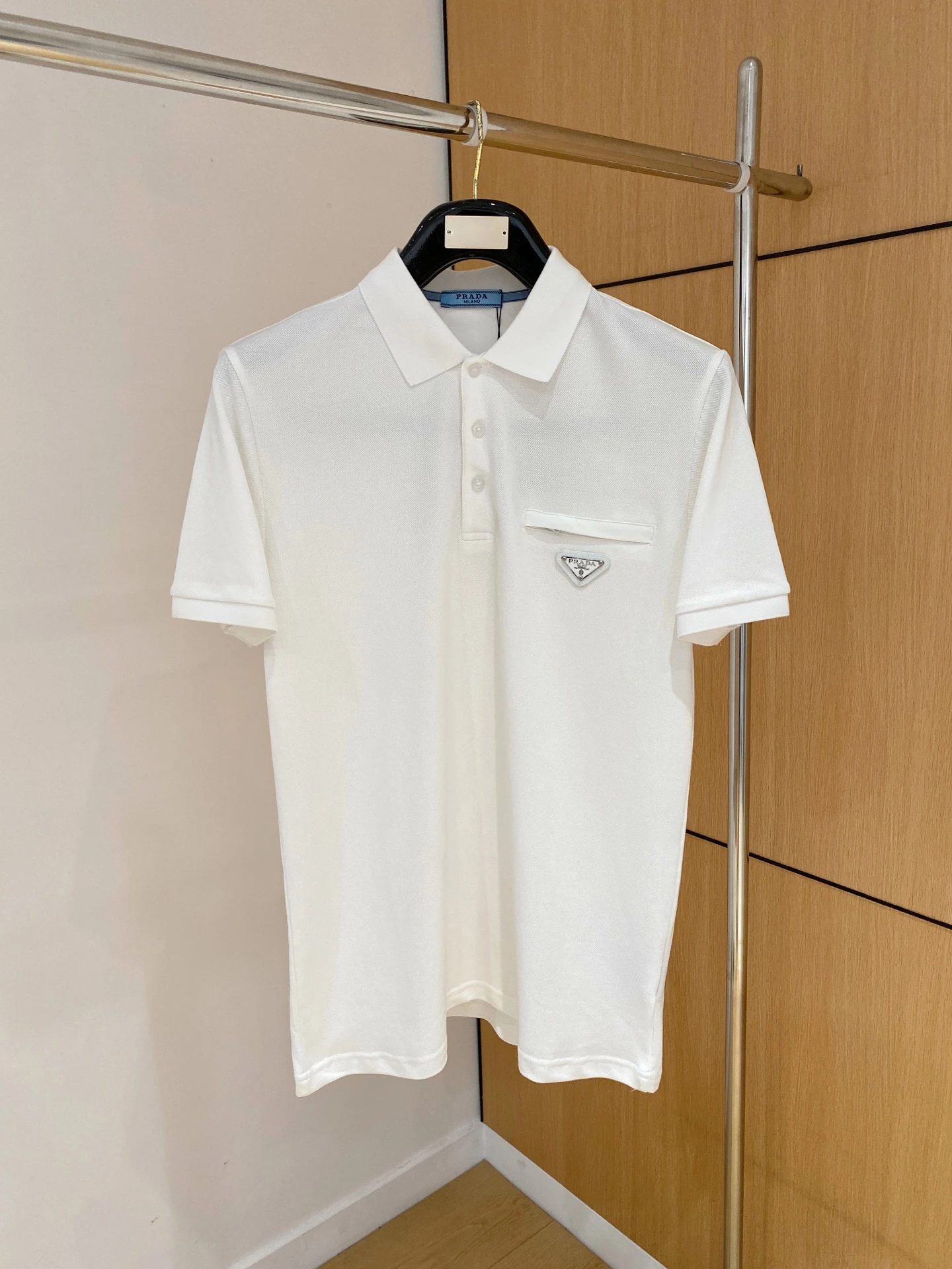 Prada T-Shirt — a775cb7d