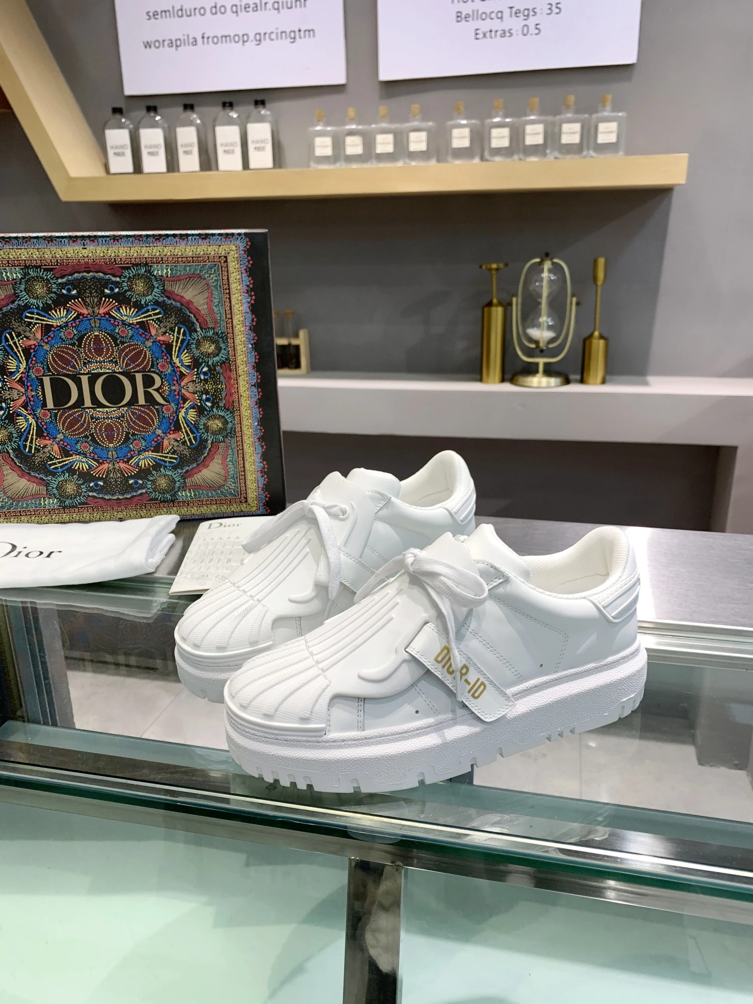 Dior Sneakers — f8d87b37