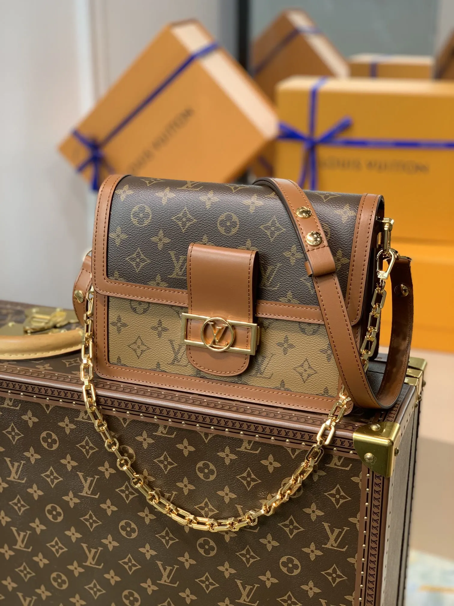 Louis Vuitton Bag — eee748c5