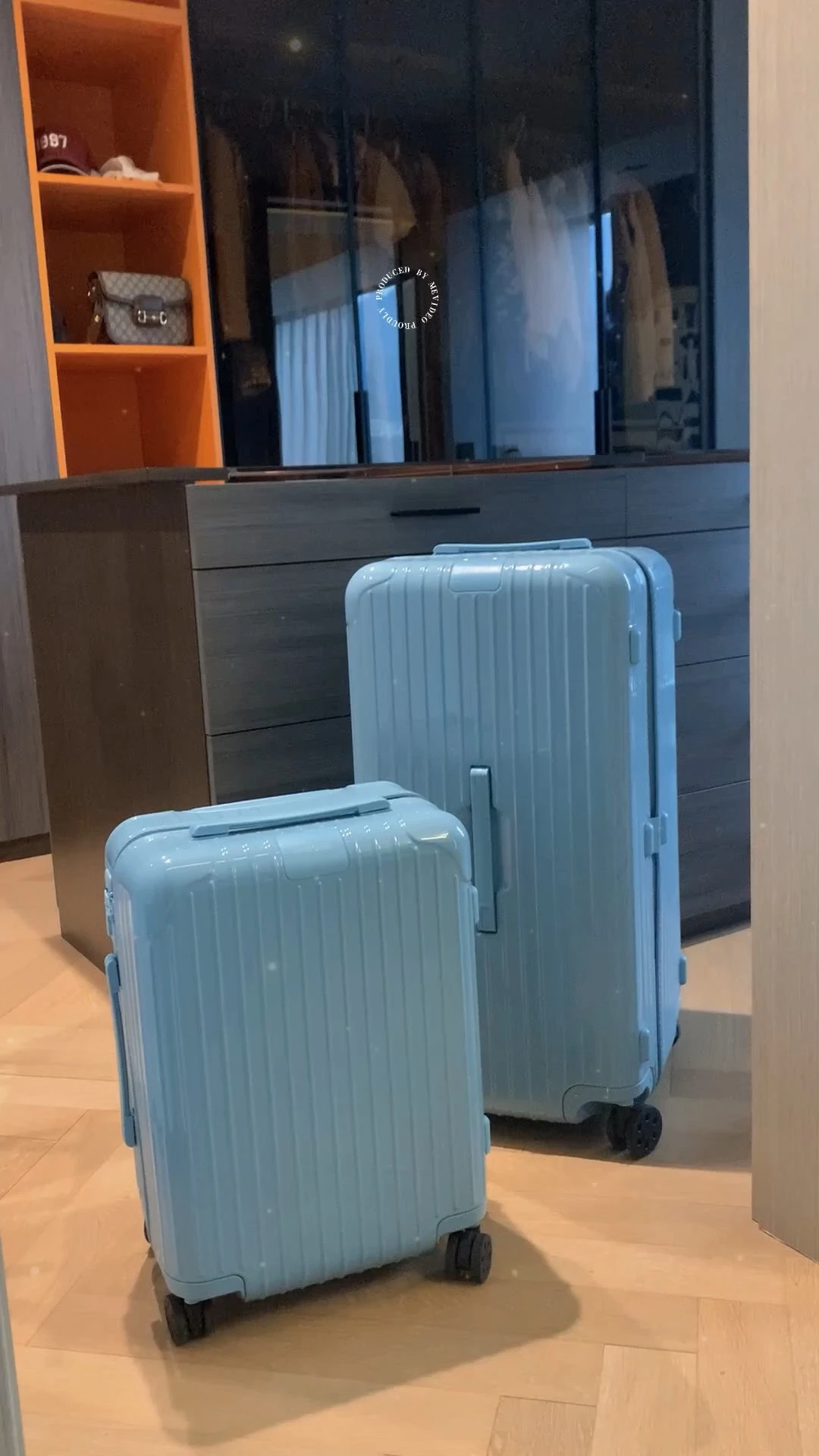 Luggage — b6dd5395