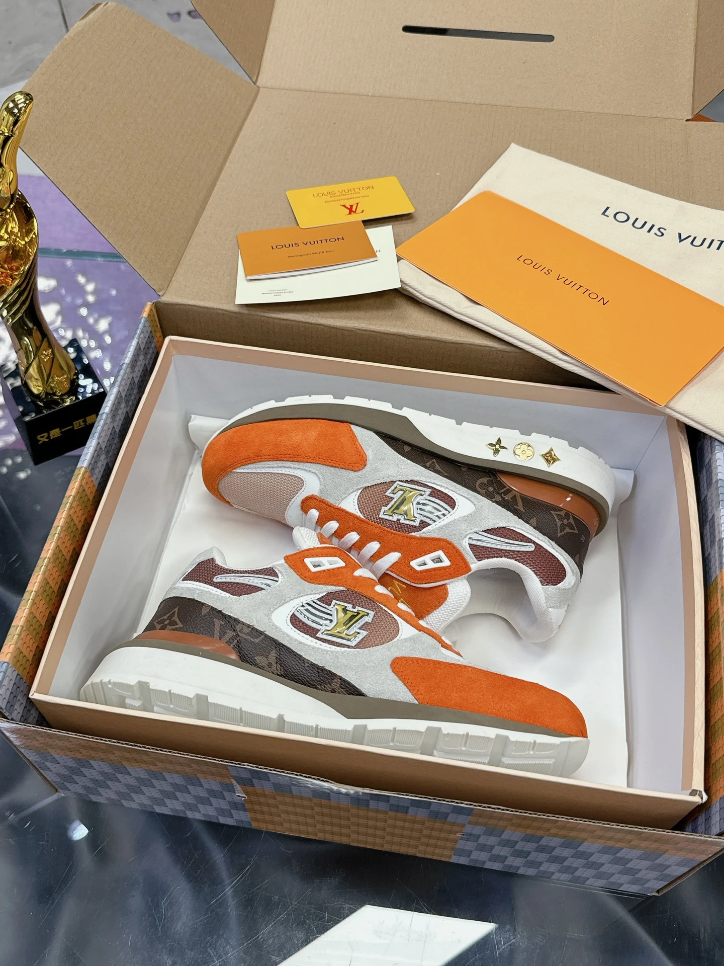 Louis Vuitton Sneakers — d1dff29b