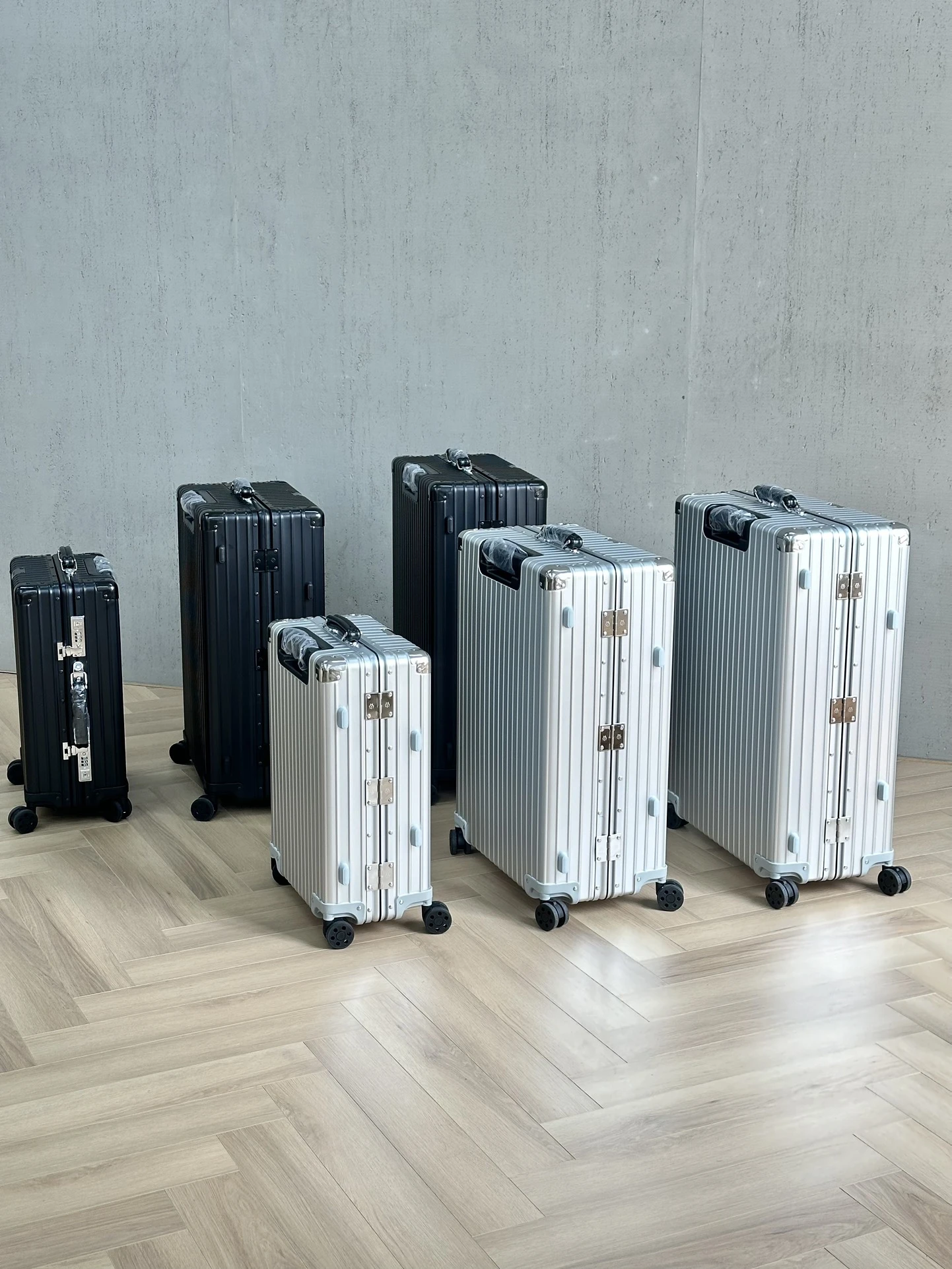 Luggage — ea44f16e