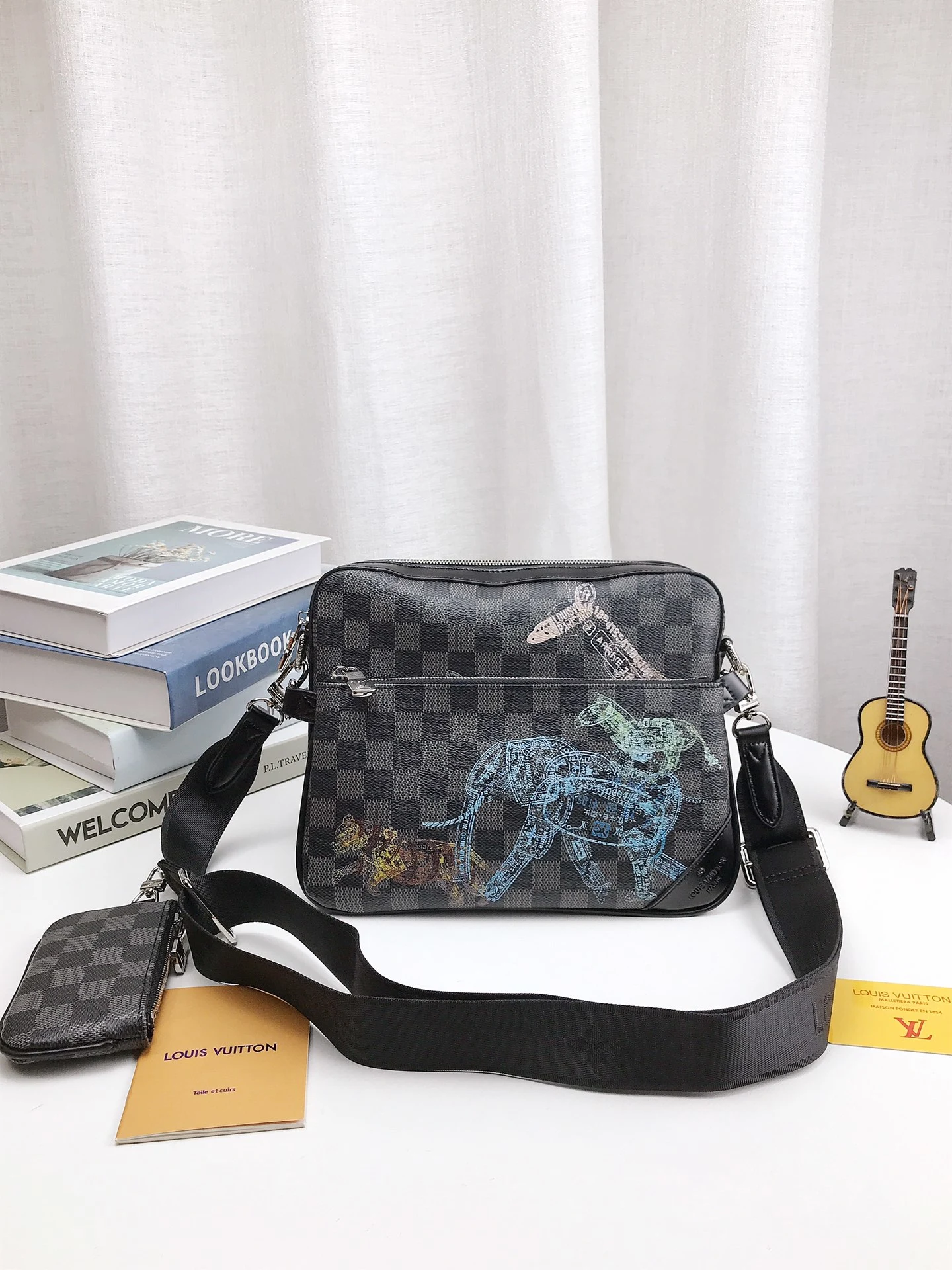 Louis Vuitton Bag — 0099048e