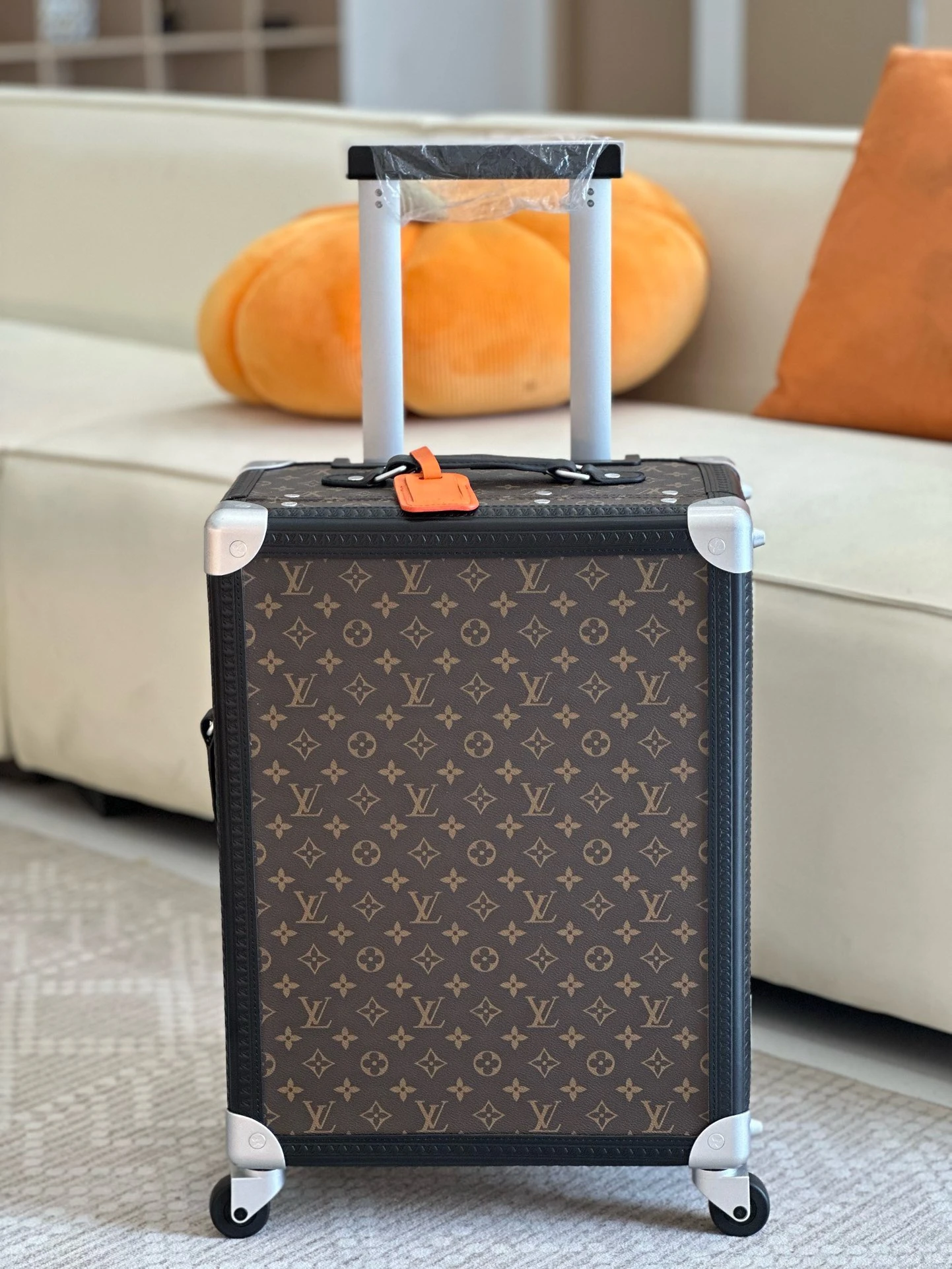 Luggage — aa355d25