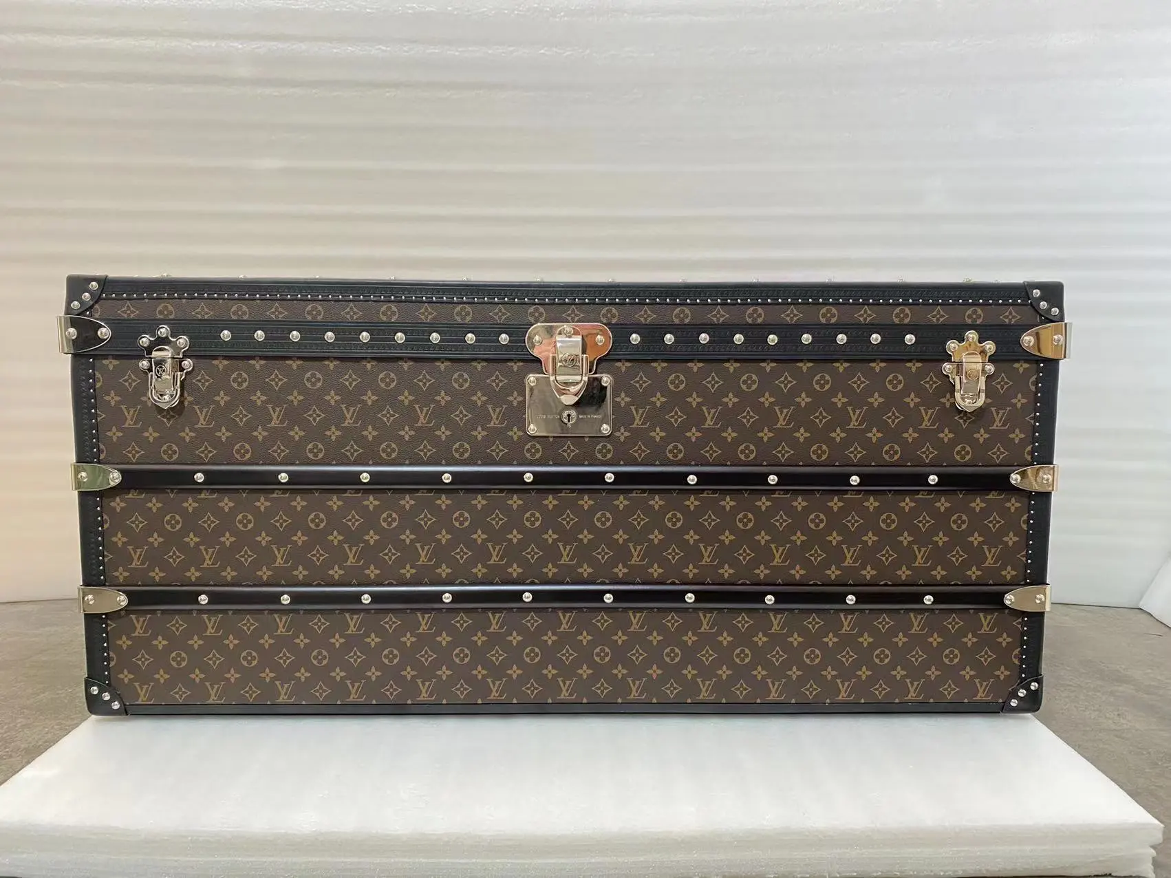 Luggage — 671d8807