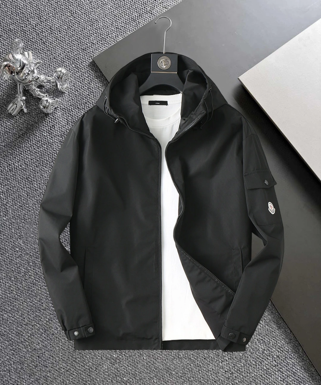 Moncler Jackets — 89e0523b