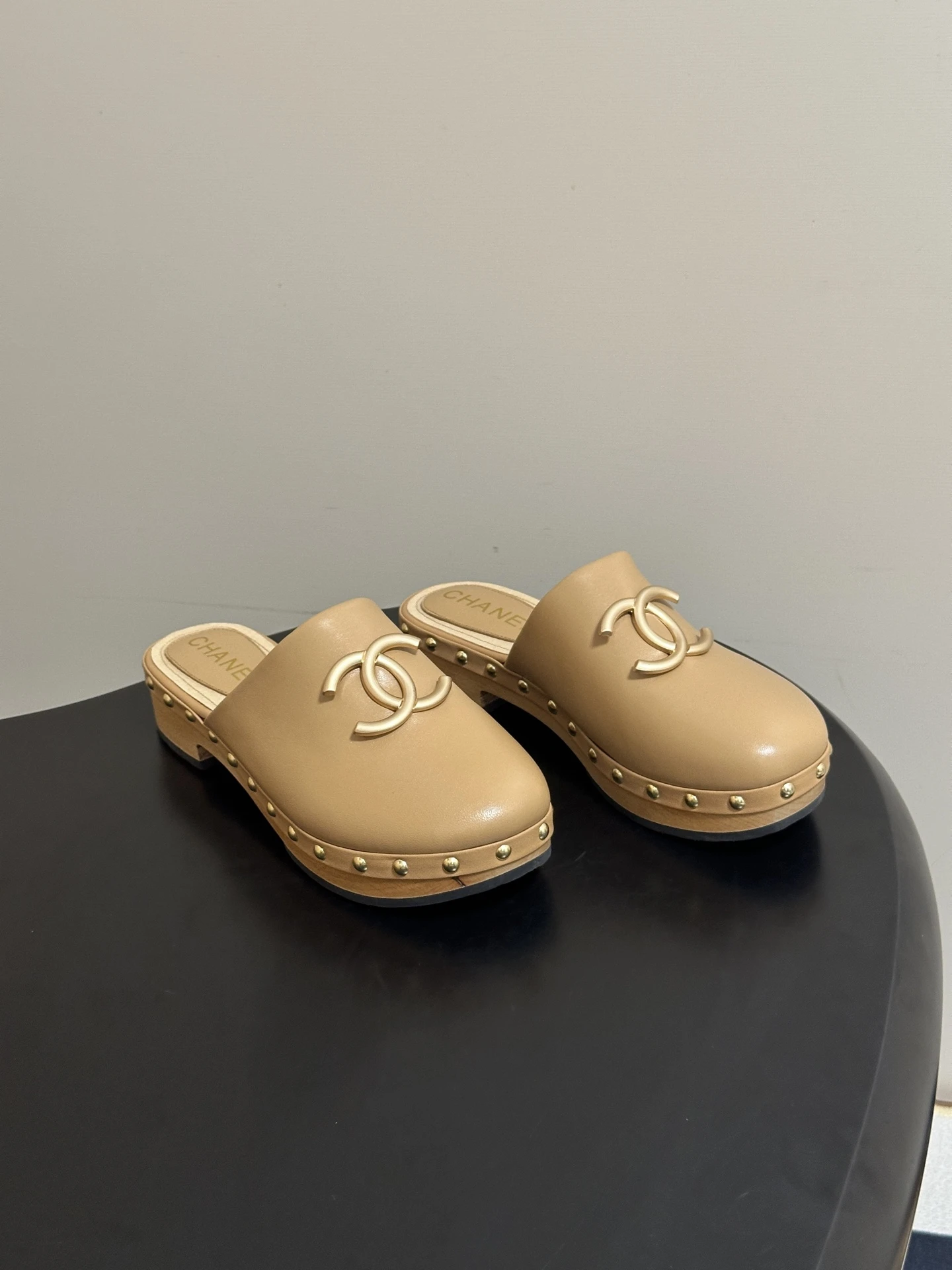 Chanel Slippers — 28a4c388