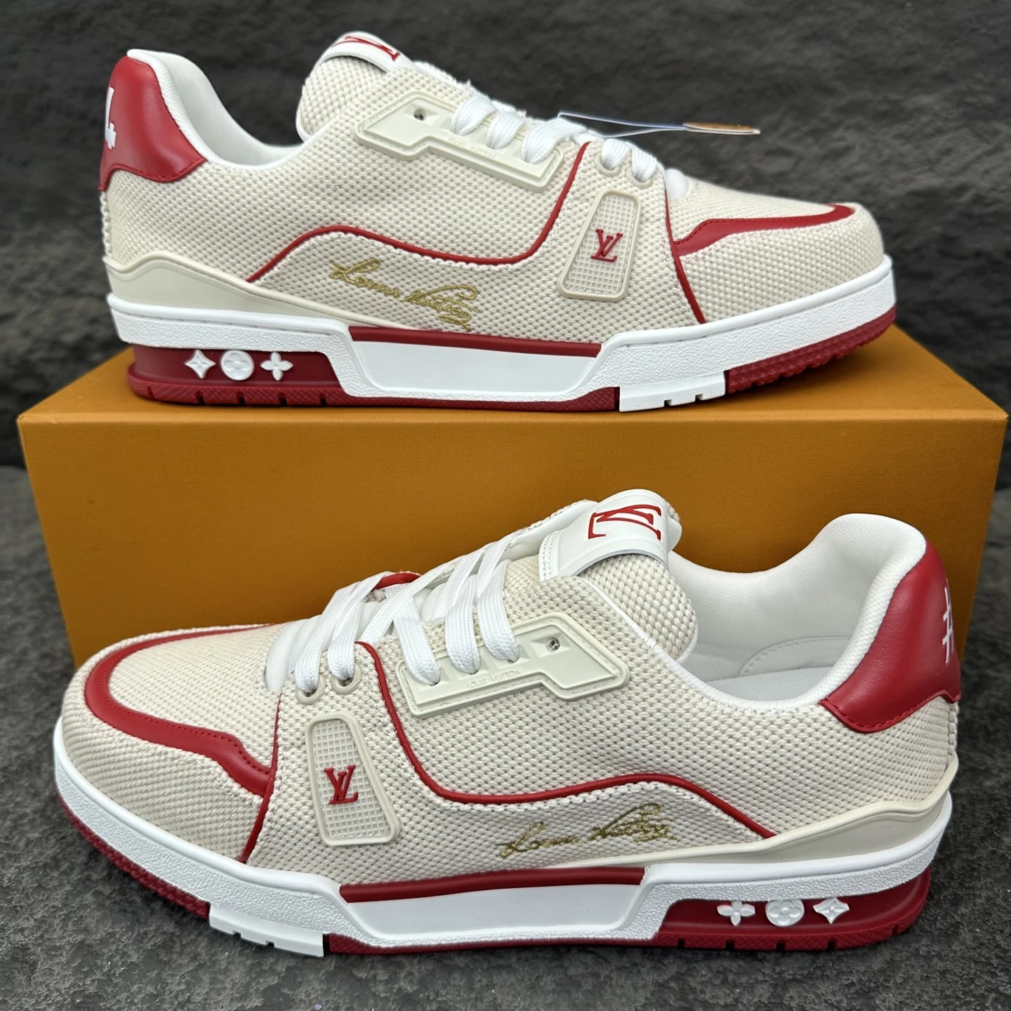 Louis Vuitton Sneakers — f27e412e