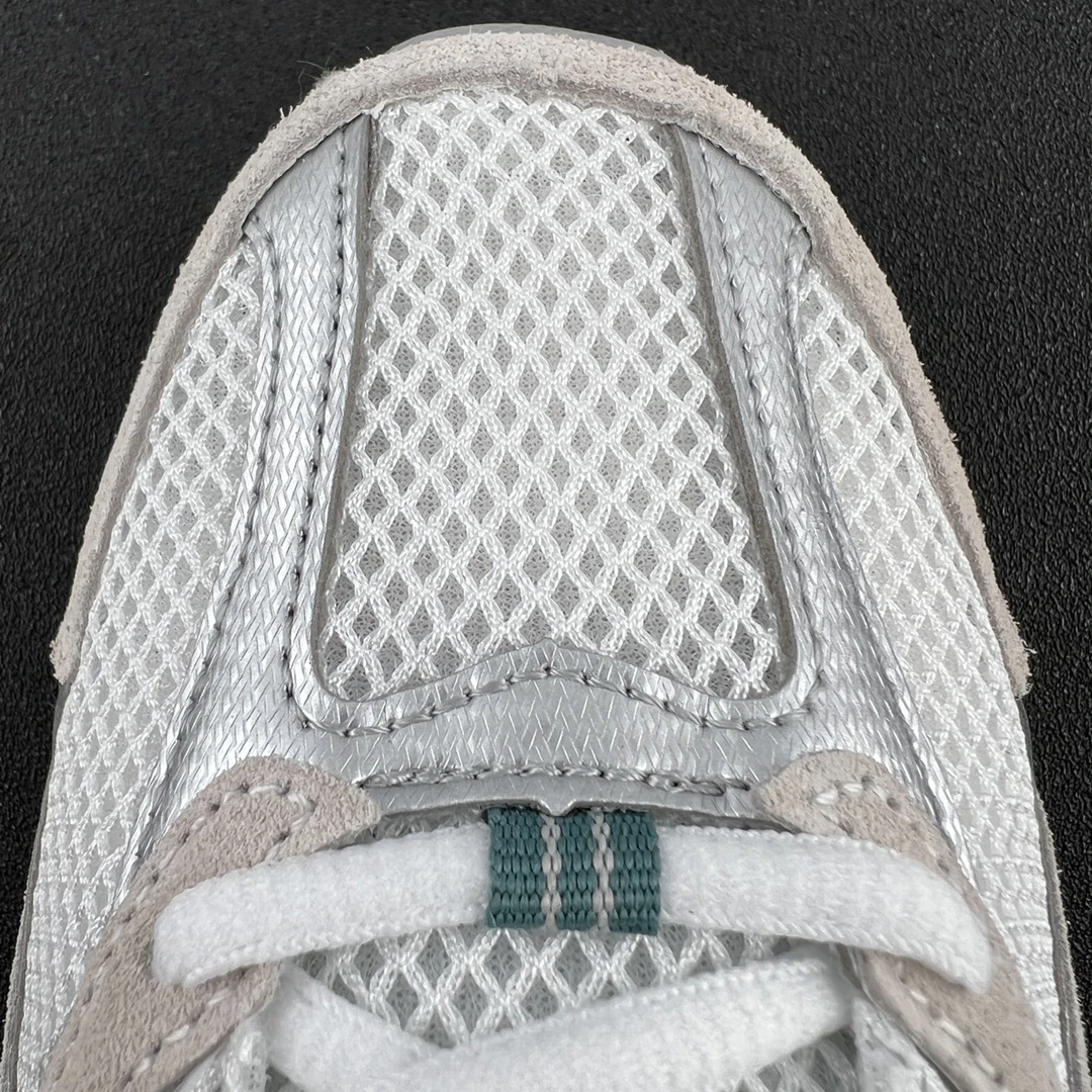 New Balance Shoes — 809164be
