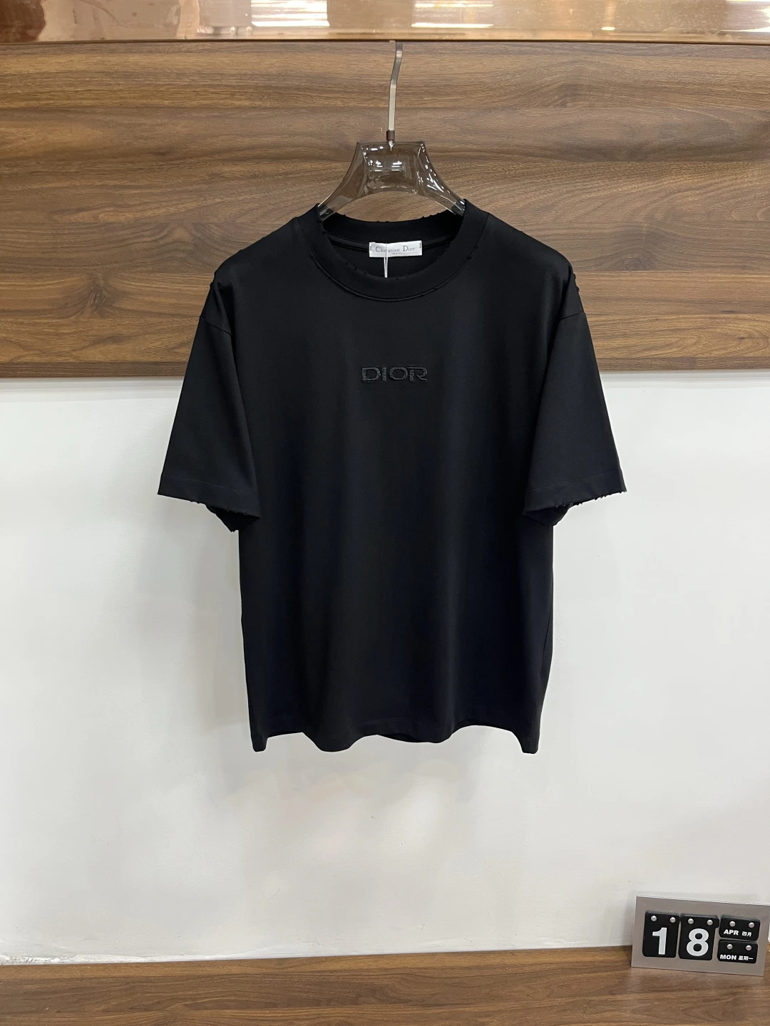 Dior T-Shirt — 725677cc