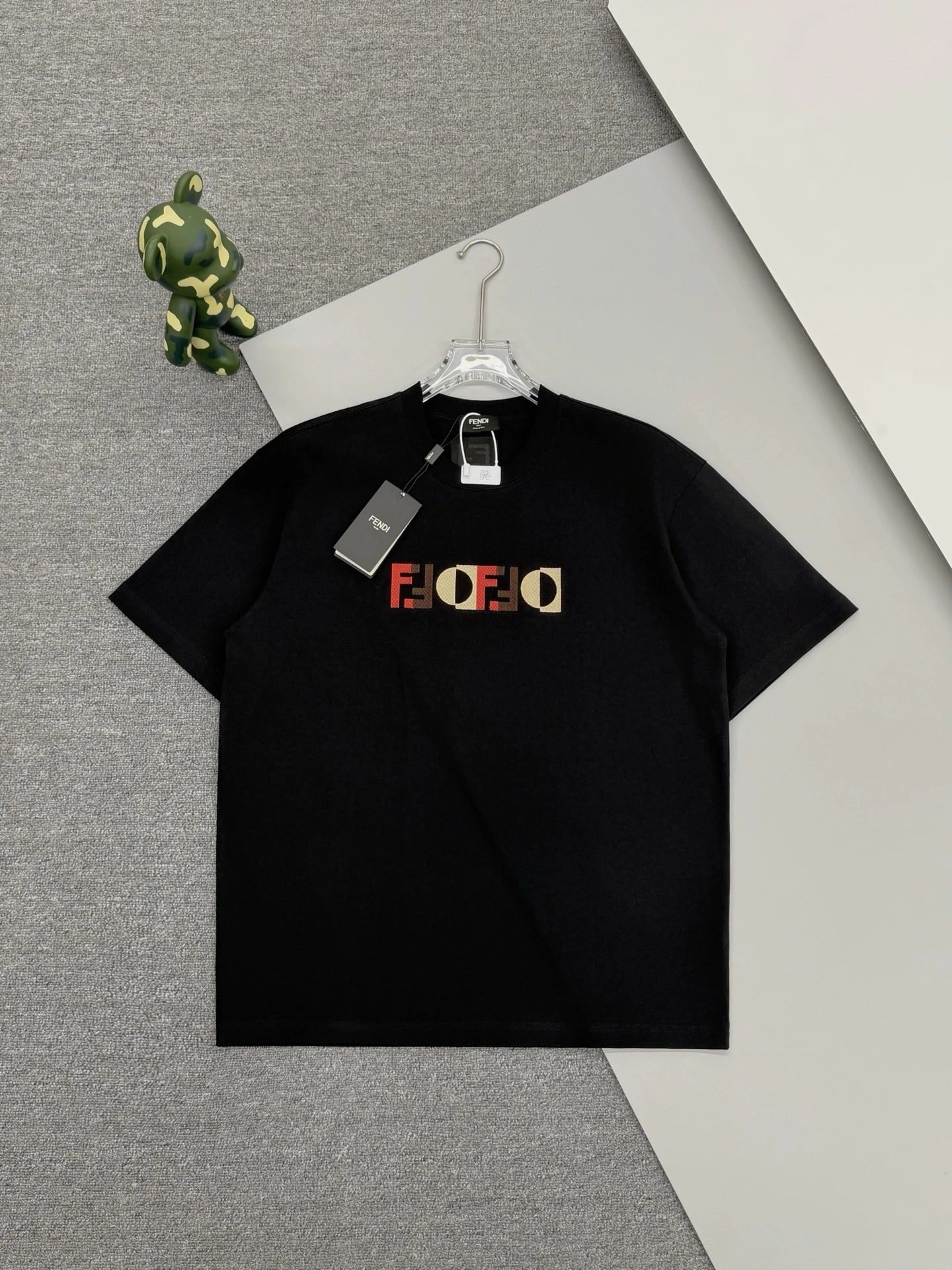 Fendi T-Shirt — c2e3a9bf