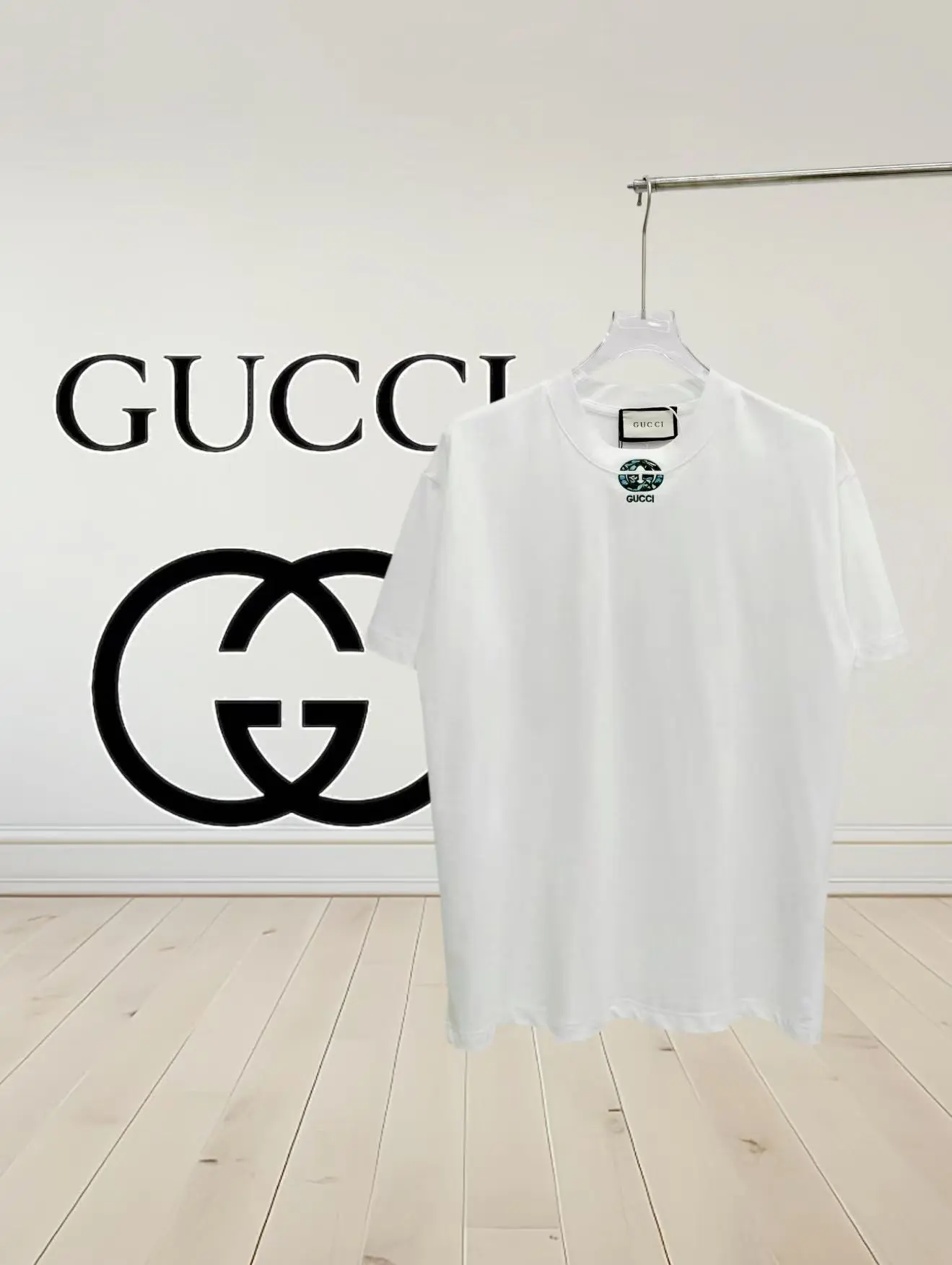 Gucci T-Shirt — 8812f0ea