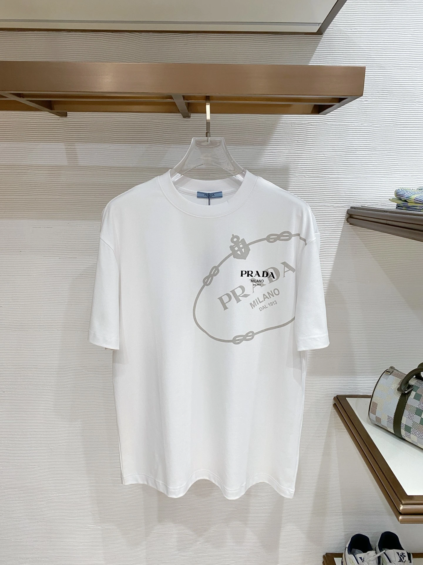 Prada T-Shirt — 02609d0f