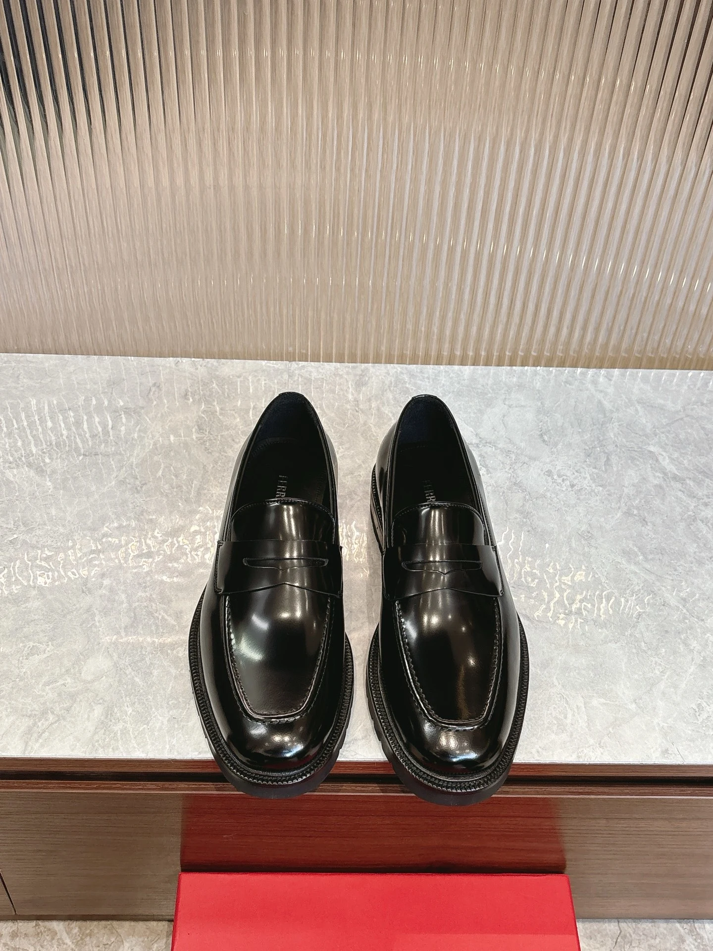 Ferragamo Loafers — 60f5379e