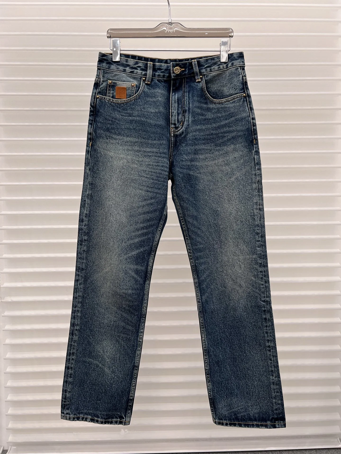 Louis Vuitton Jeans — 080f91ce