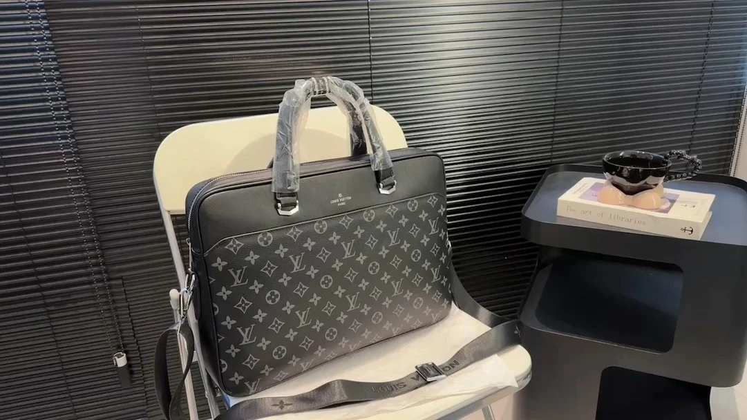 Travel Bags — 6e75e363