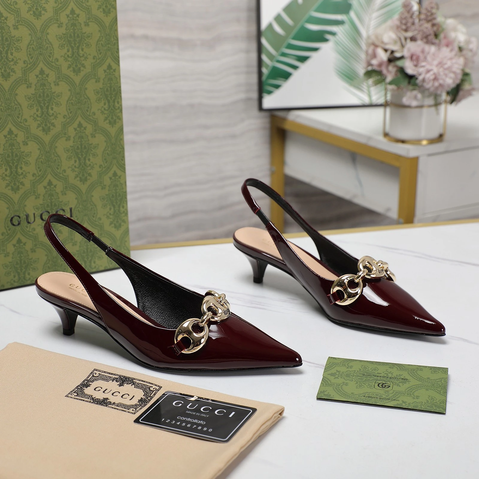 Gucci Sandals — 1776b726