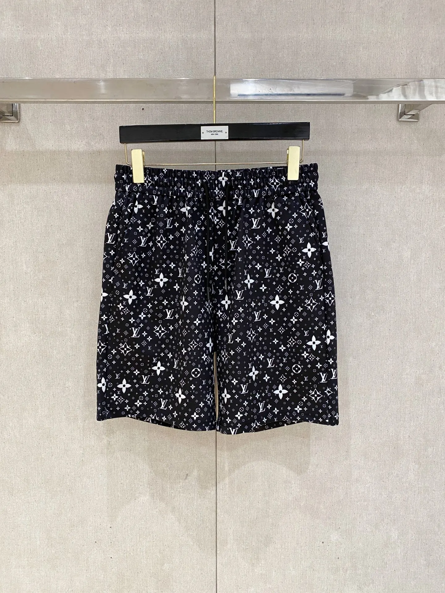 Louis Vuitton Shorts — a9a8d9e4