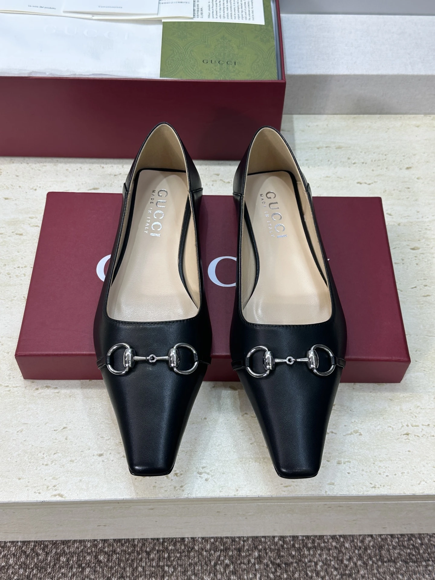 Gucci Shoes — c3b16023
