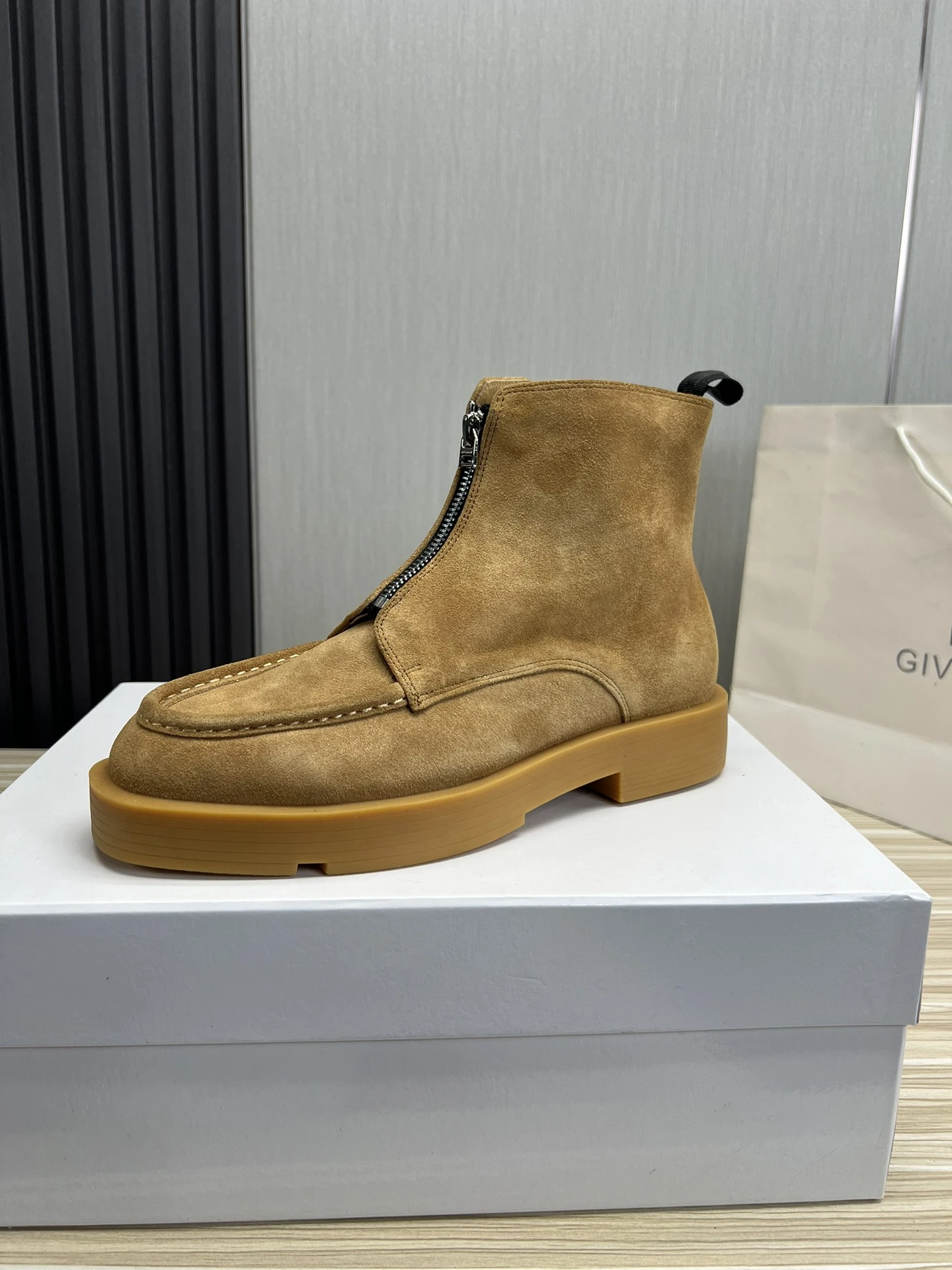 Givenchy Boots — 4500f8da